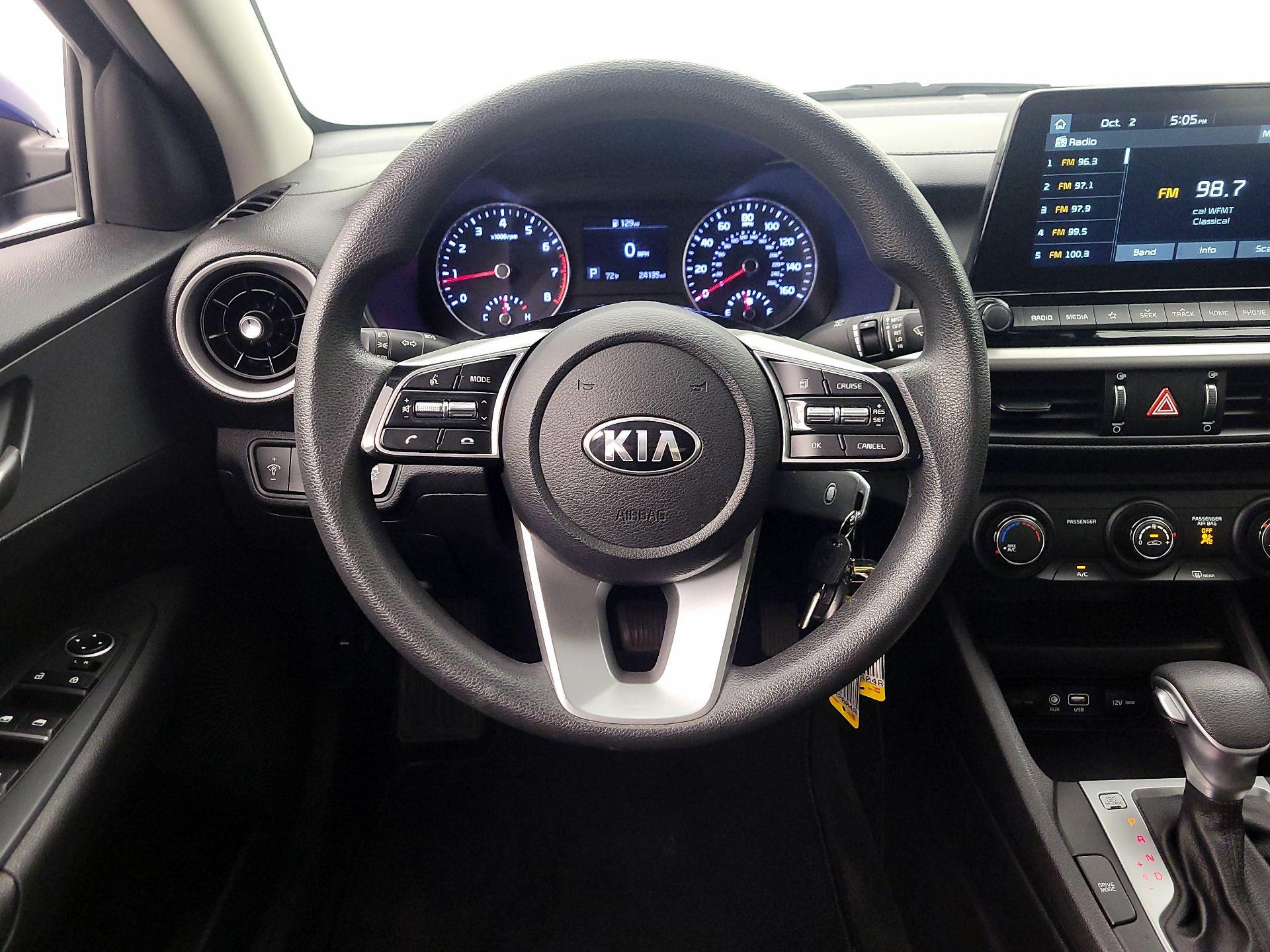 Thumbnail: 2021 Kia Forte - 10