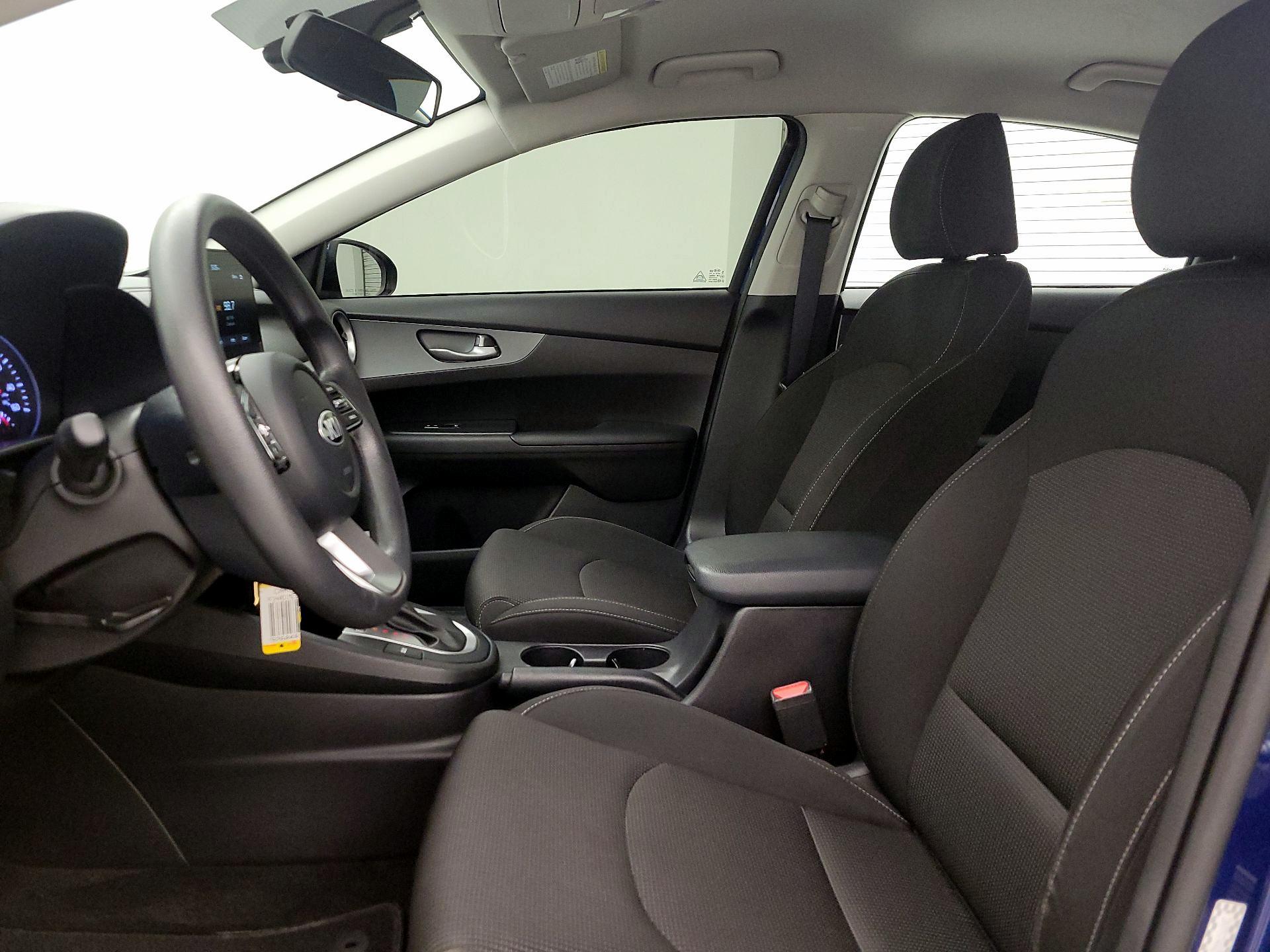 Thumbnail: 2021 Kia Forte - 11