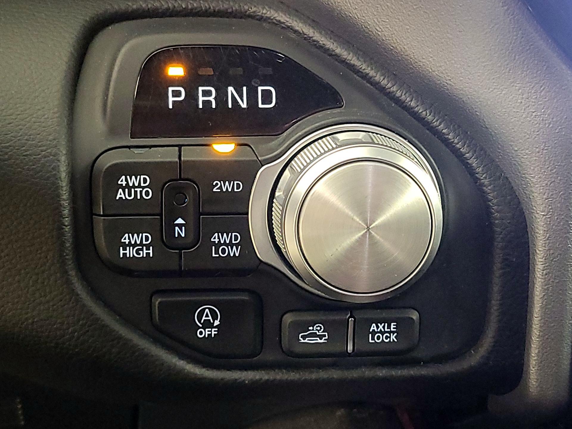 Thumbnail: 2025 RAM 1500 - 18