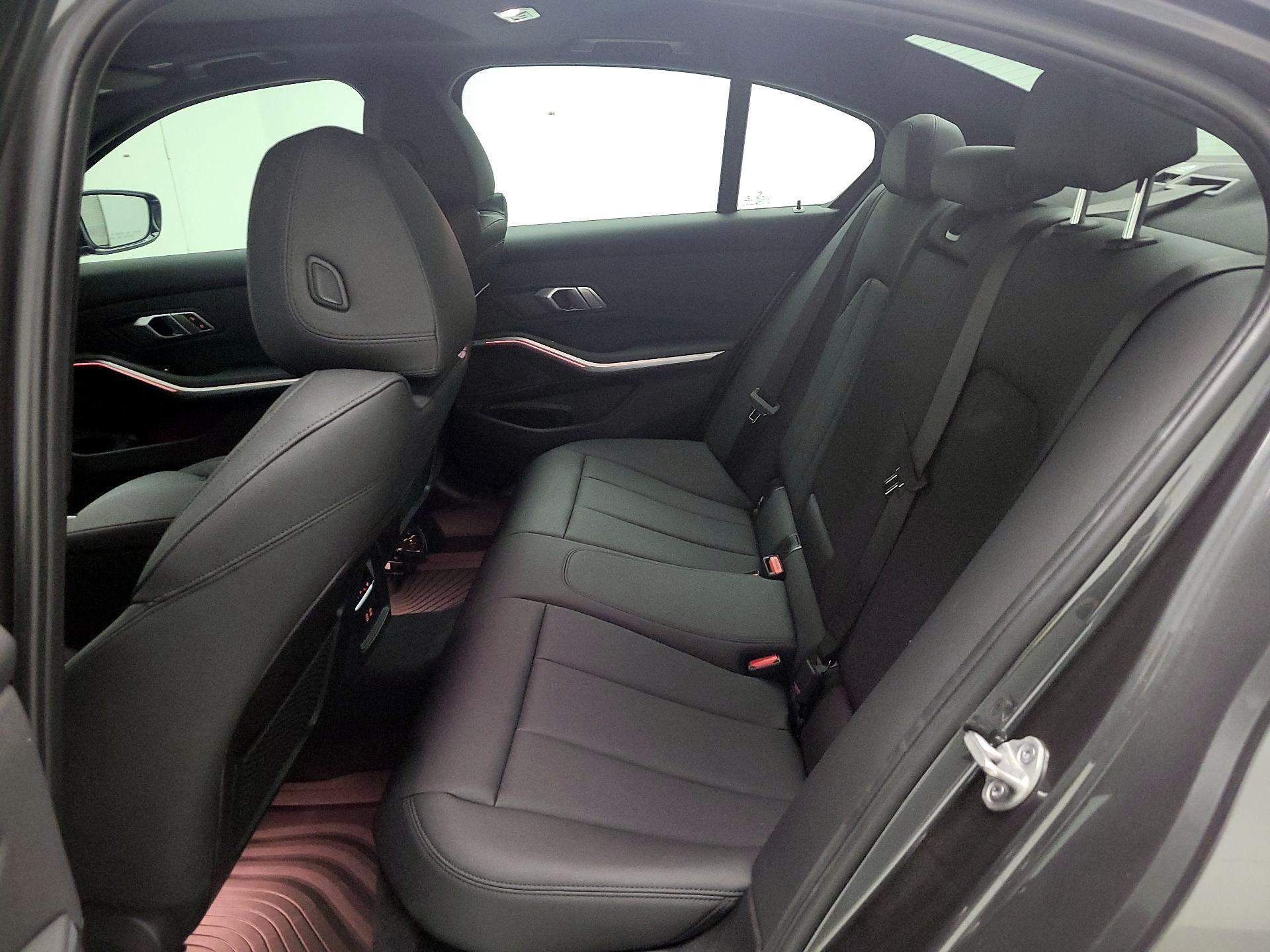 Thumbnail: 2021 BMW 3 Series - 17