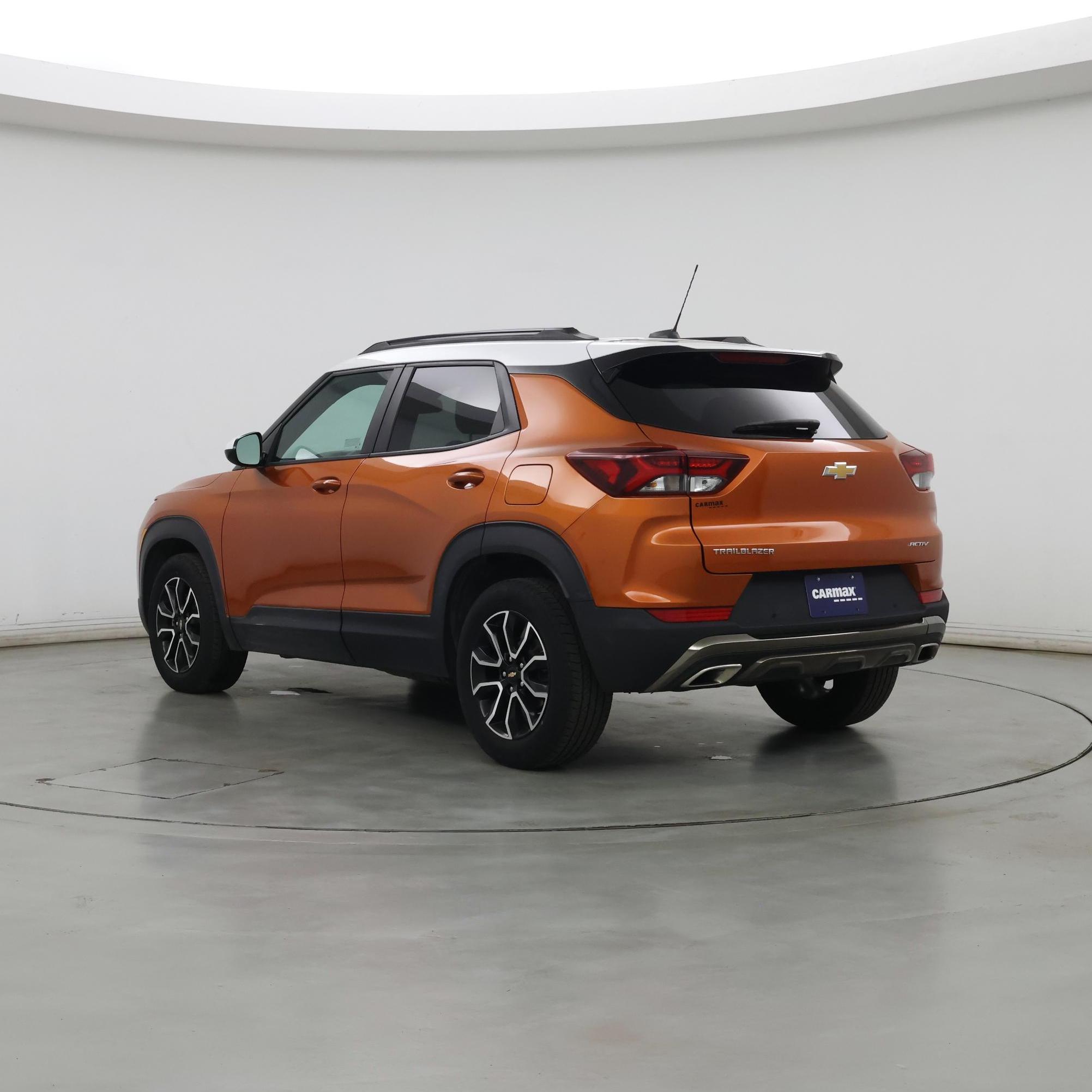Thumbnail: 2023 Chevrolet TrailBlazer - 2