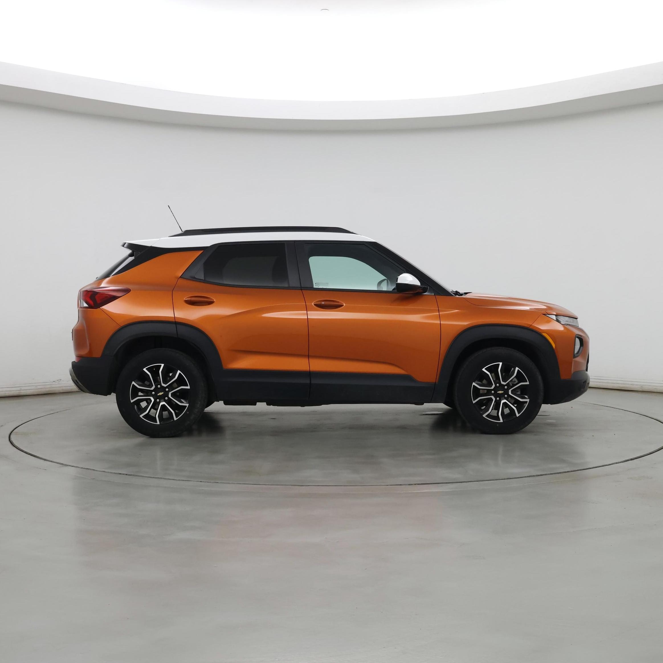 Thumbnail: 2023 Chevrolet TrailBlazer - 7