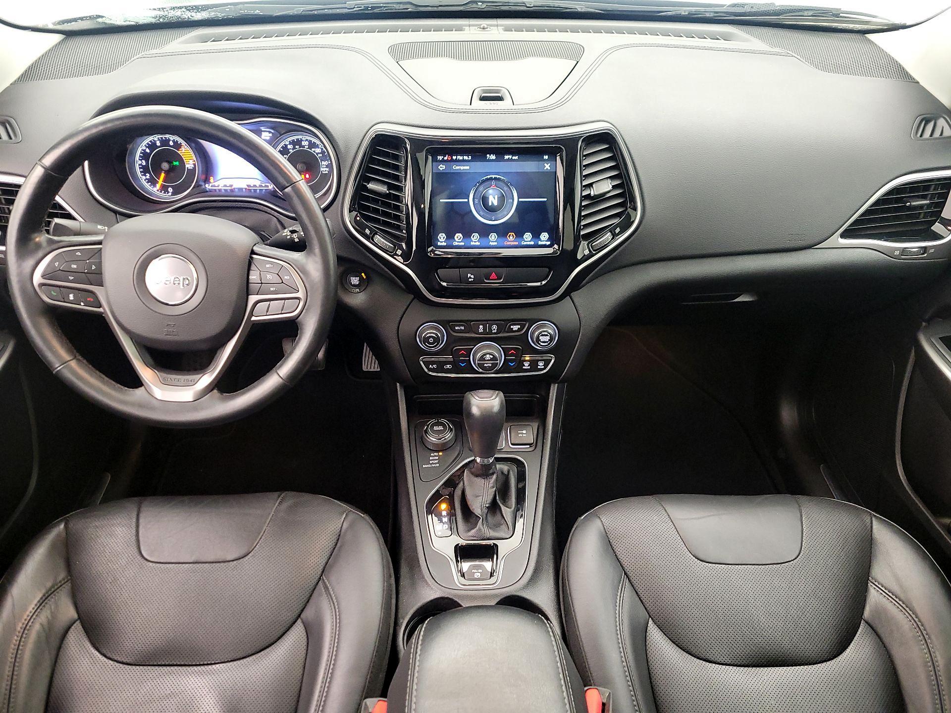 Thumbnail: 2020 Jeep Cherokee - 9