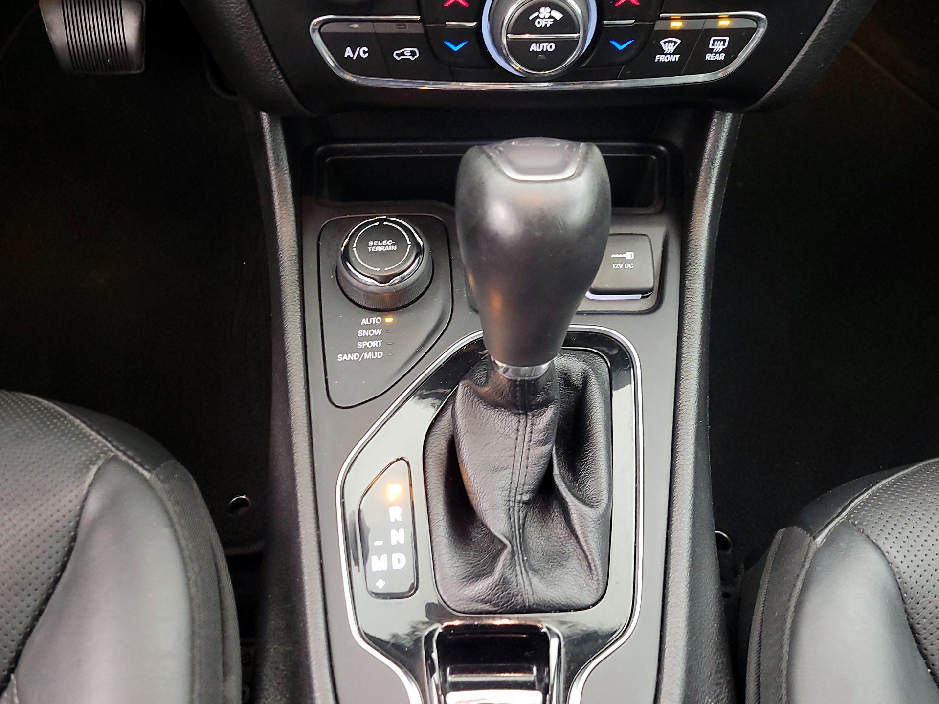 Thumbnail: 2020 Jeep Cherokee - 18