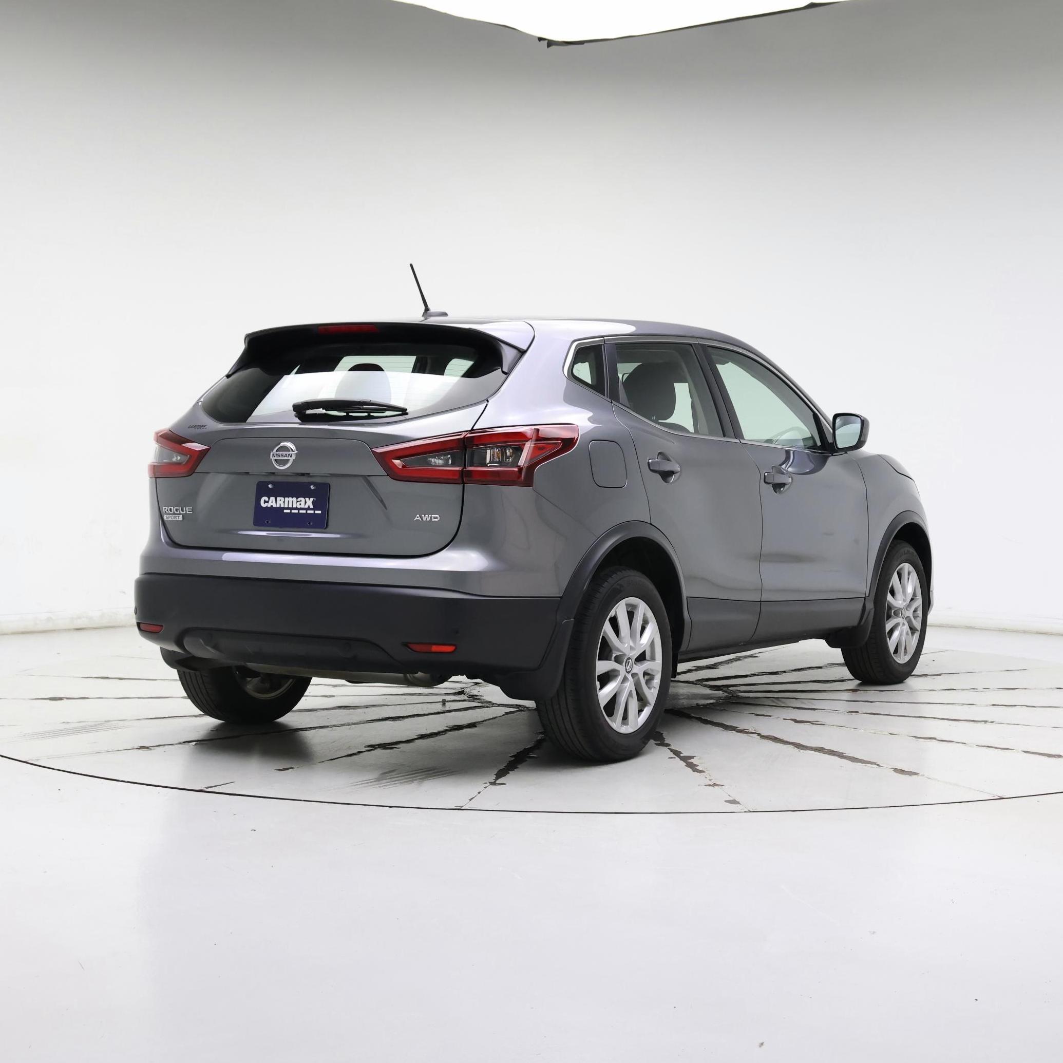 Thumbnail: 2021 Nissan Rogue Sport - 8
