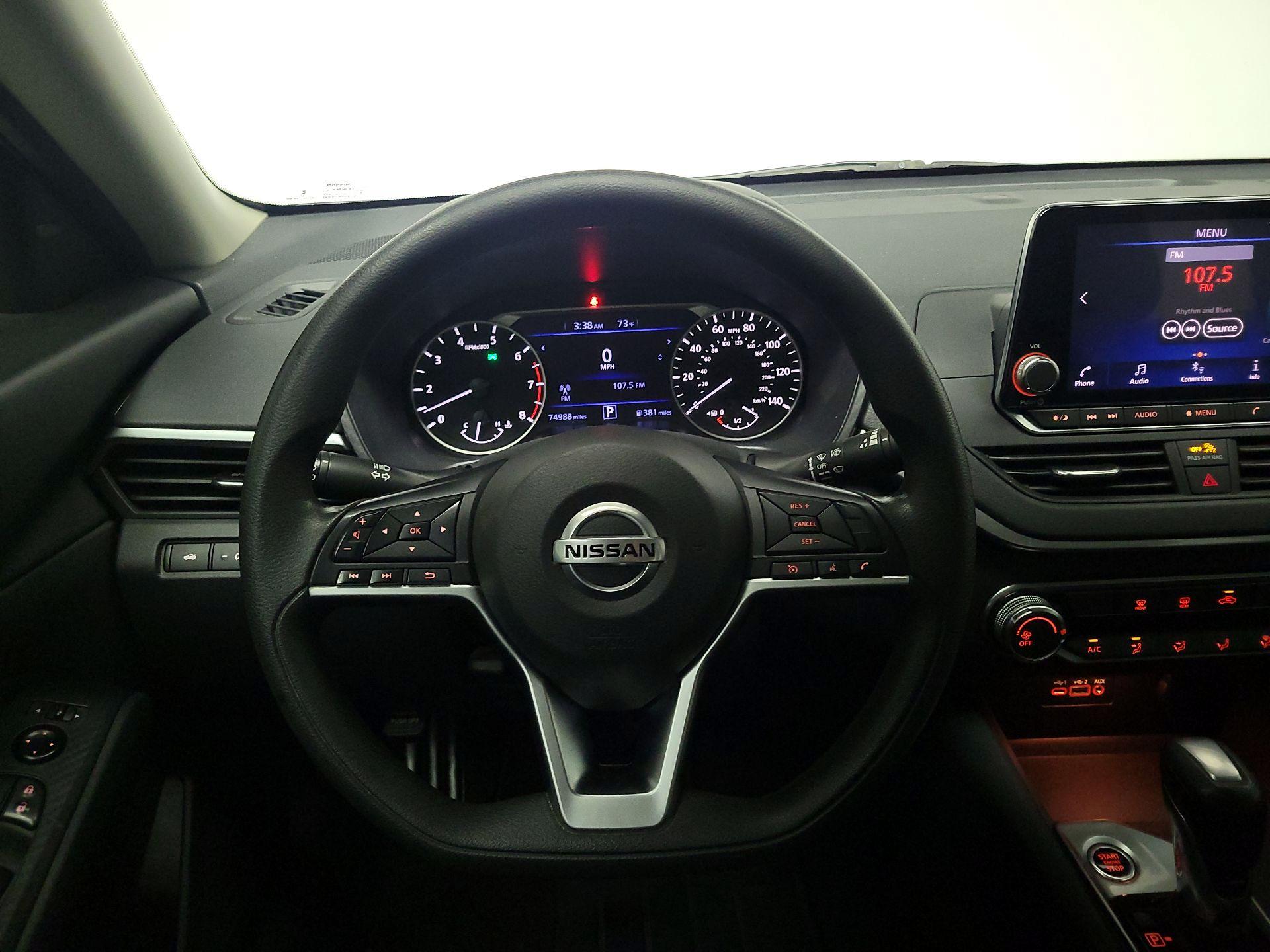 Thumbnail: 2022 Nissan Altima - 10