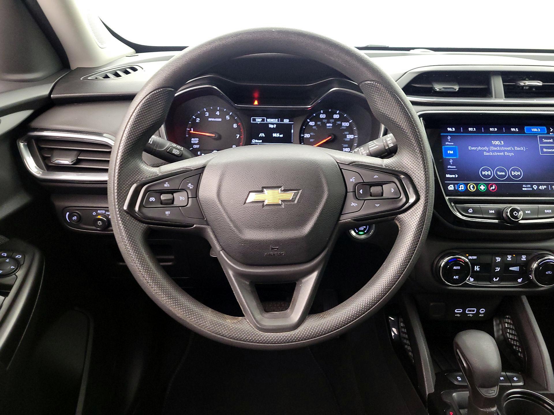 Thumbnail: 2023 Chevrolet TrailBlazer - 10