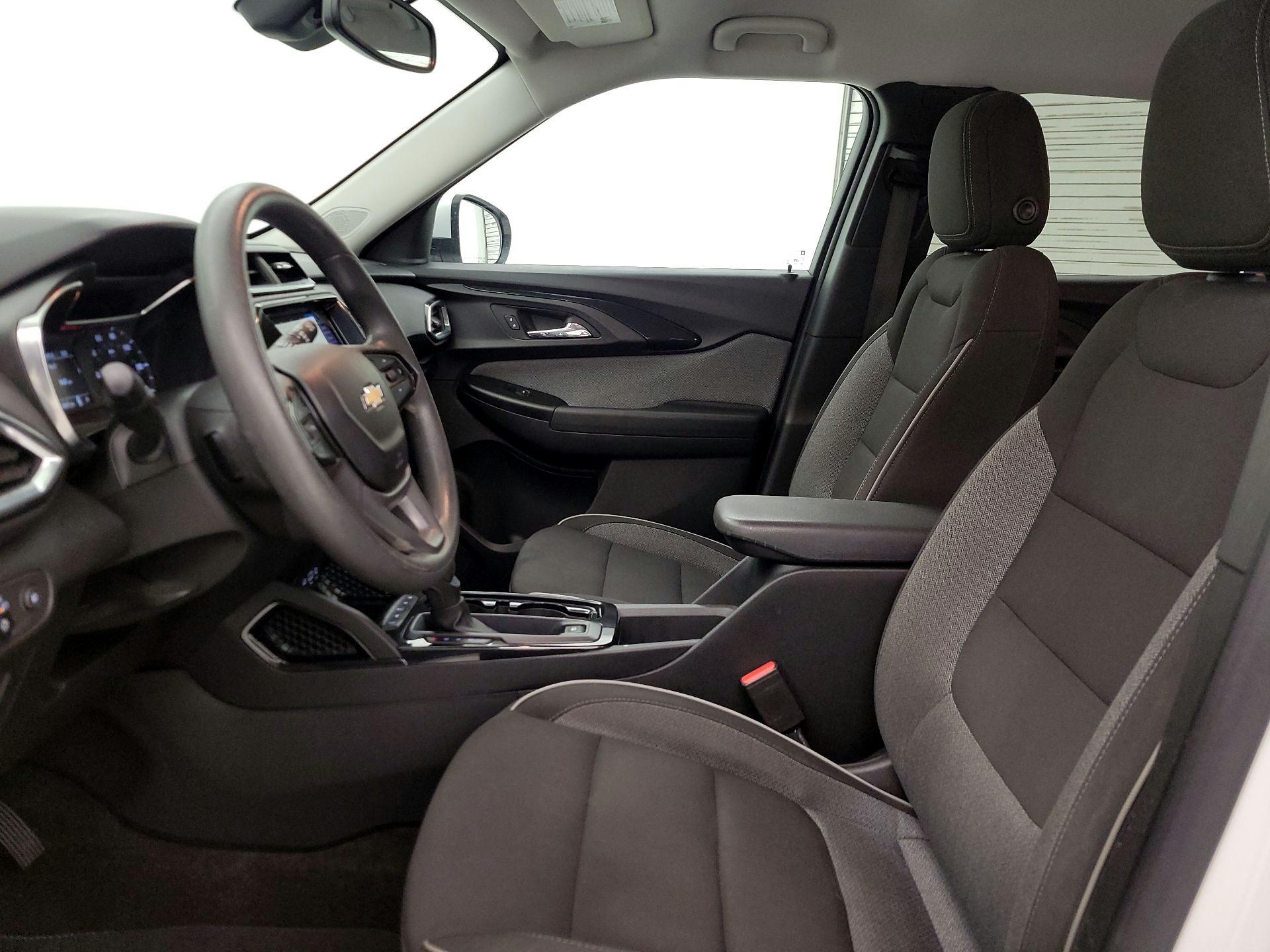 Thumbnail: 2023 Chevrolet TrailBlazer - 11