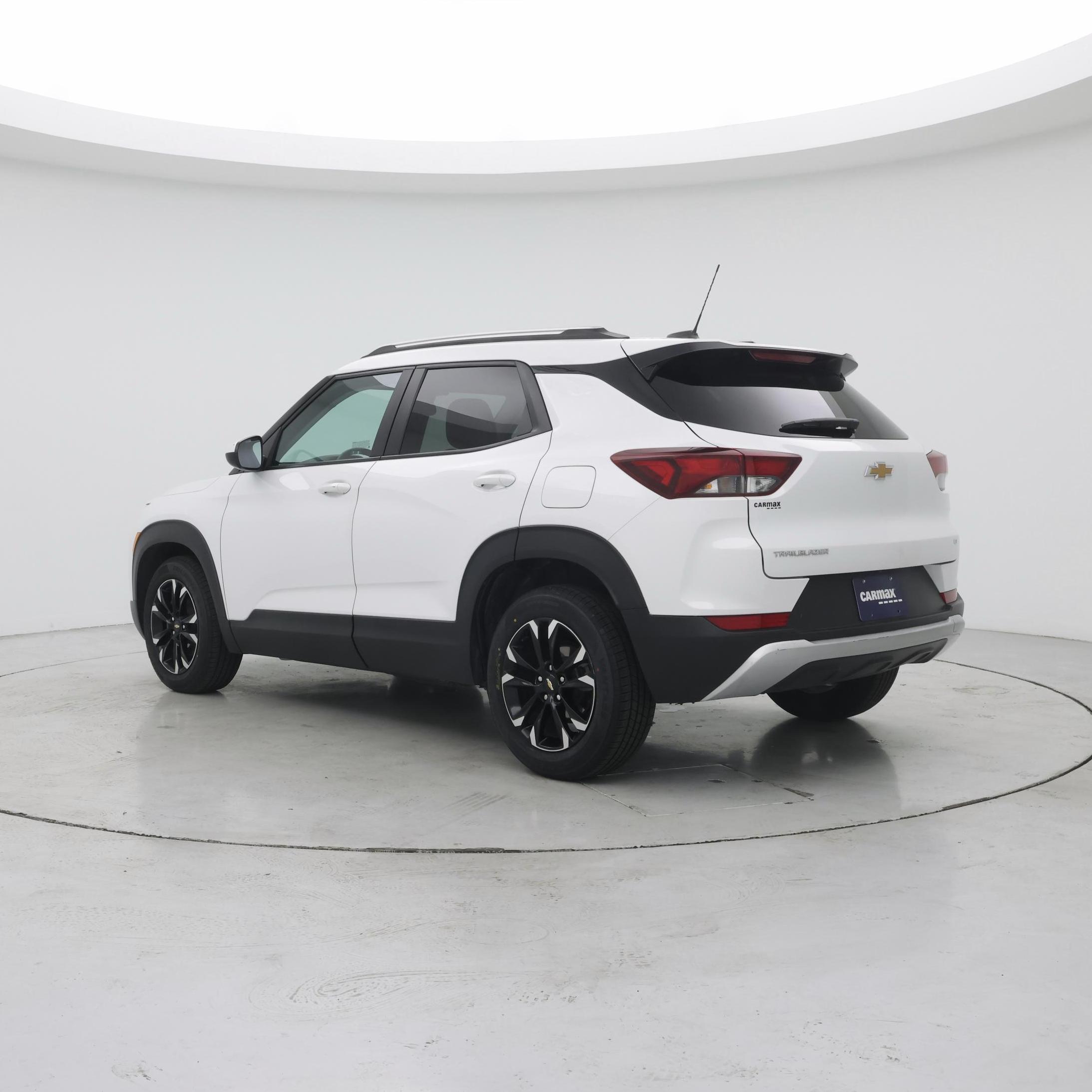 Thumbnail: 2023 Chevrolet TrailBlazer - 2