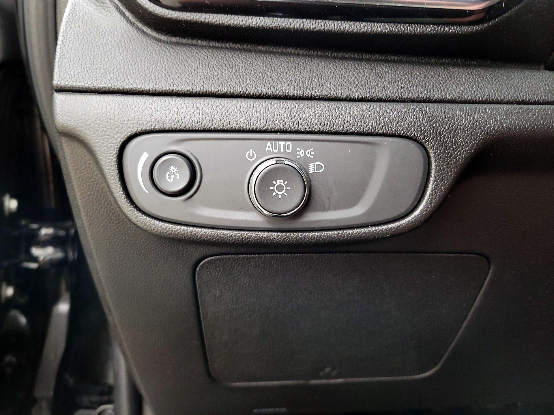 Thumbnail: 2023 Chevrolet Bolt EV - 13