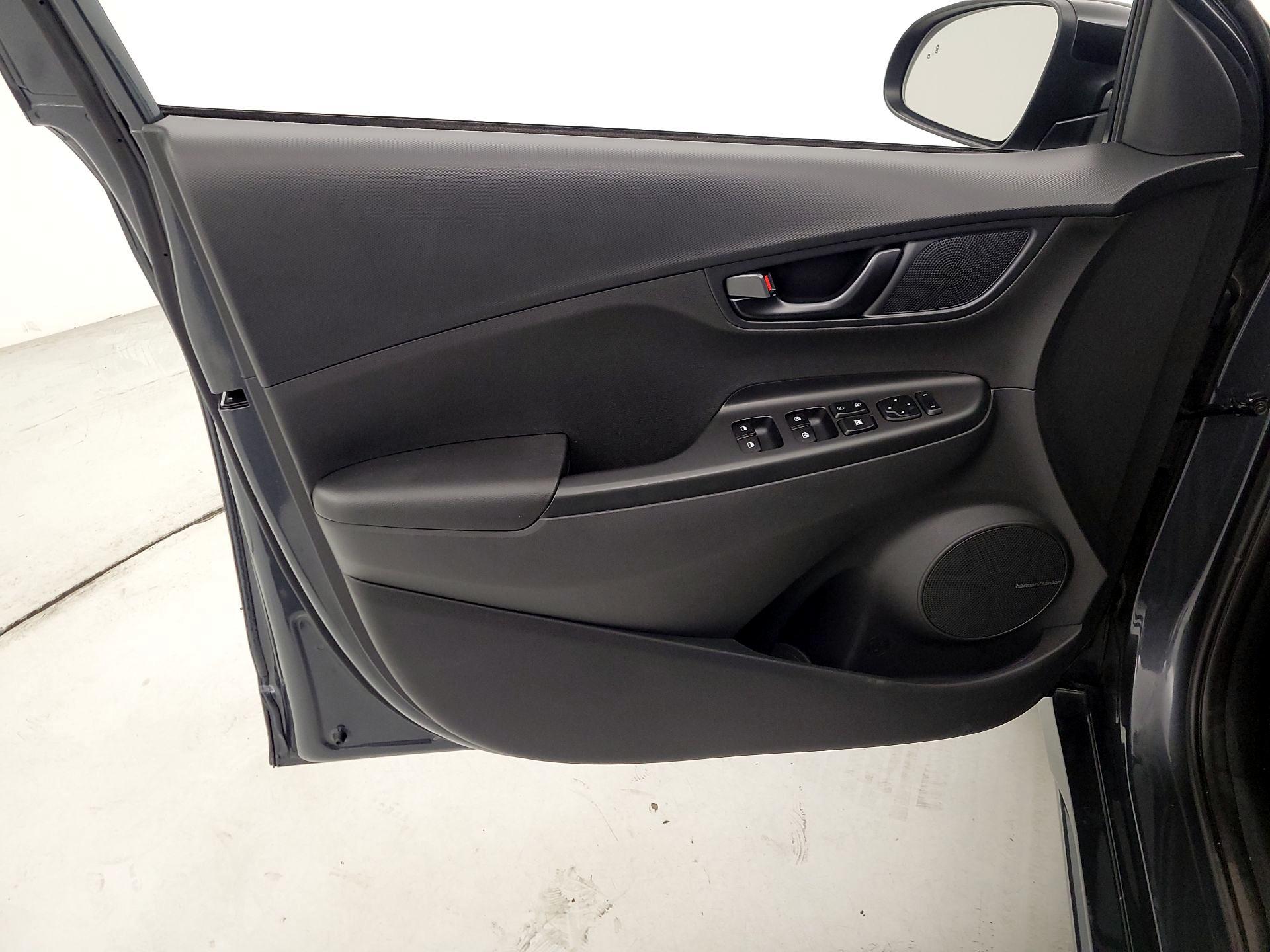 Thumbnail: 2022 Hyundai Kona - 12