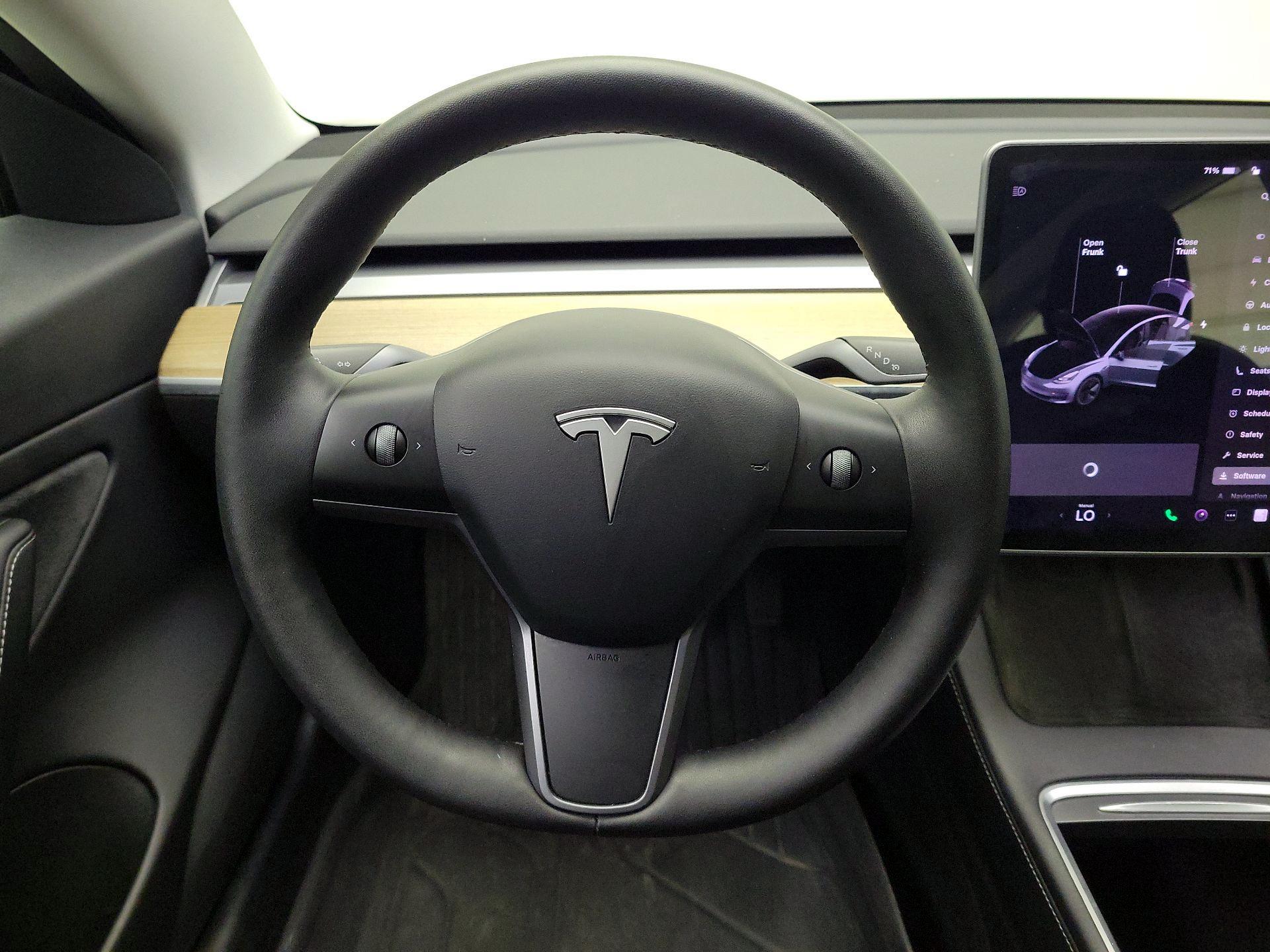 Thumbnail: 2021 Tesla Model 3 - 10