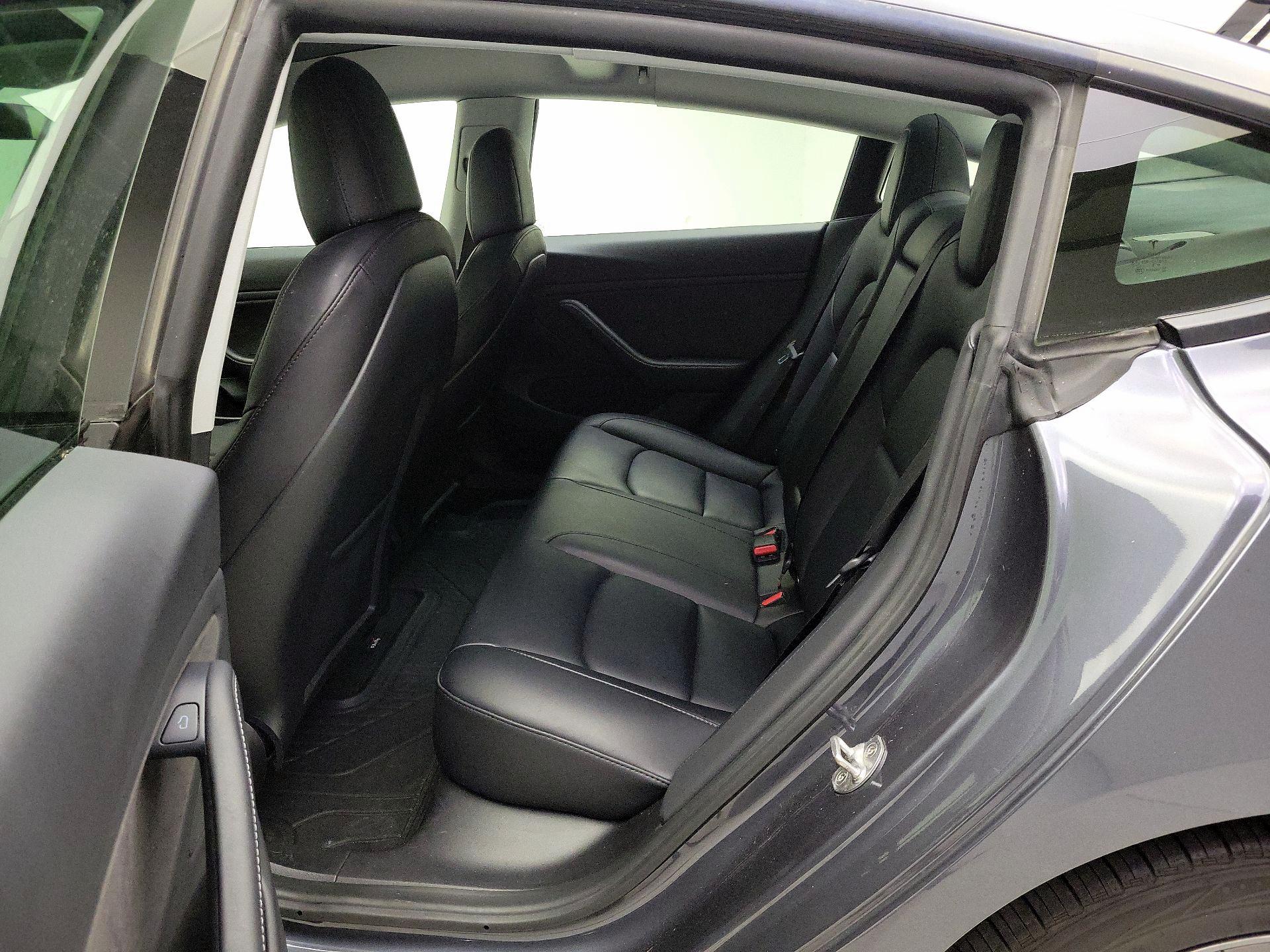 Thumbnail: 2021 Tesla Model 3 - 20