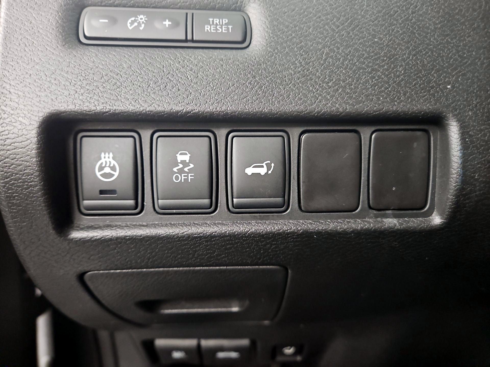 Thumbnail: 2016 Nissan Murano - 13