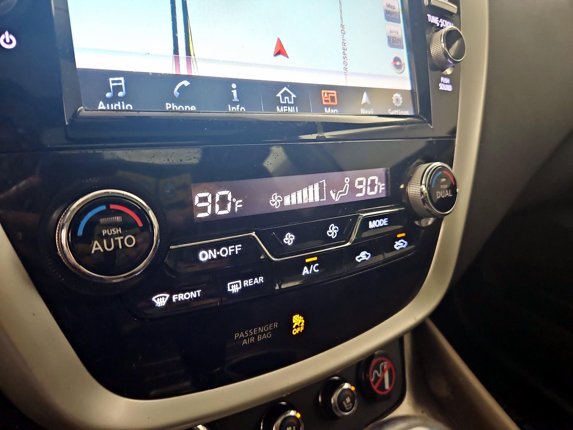 Thumbnail: 2016 Nissan Murano - 17