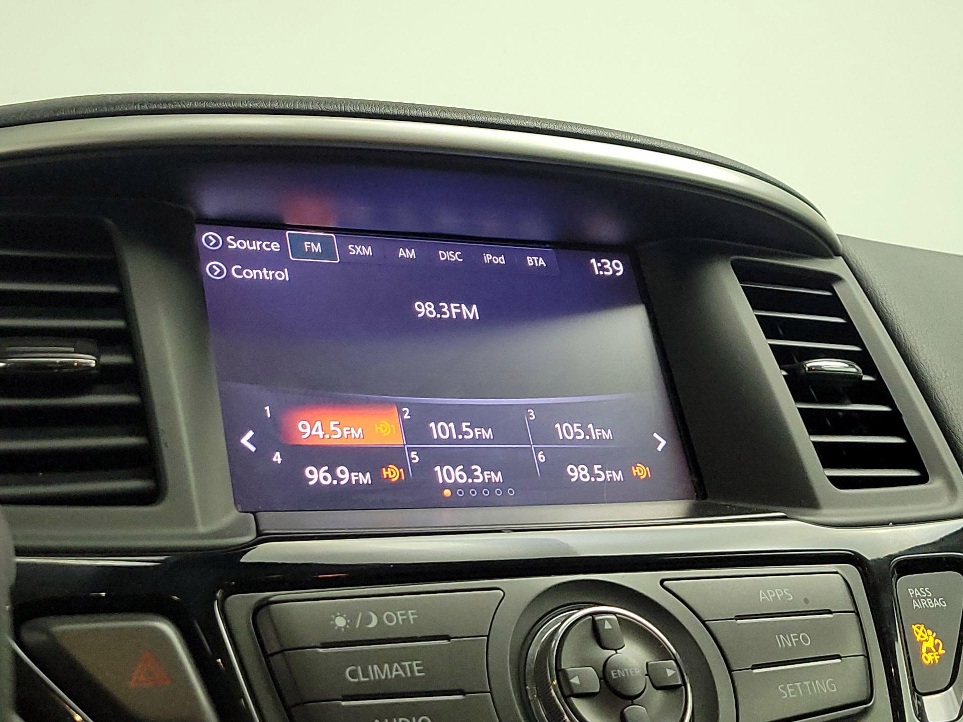 Thumbnail: 2017 Nissan Pathfinder - 15