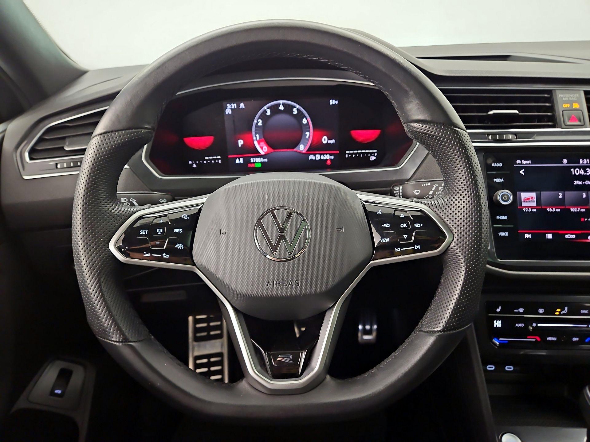 Thumbnail: 2022 Volkswagen Tiguan - 10