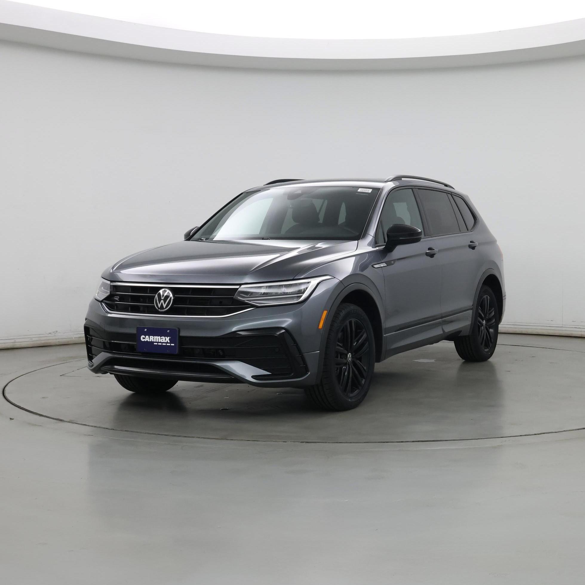 Thumbnail: 2022 Volkswagen Tiguan - 4