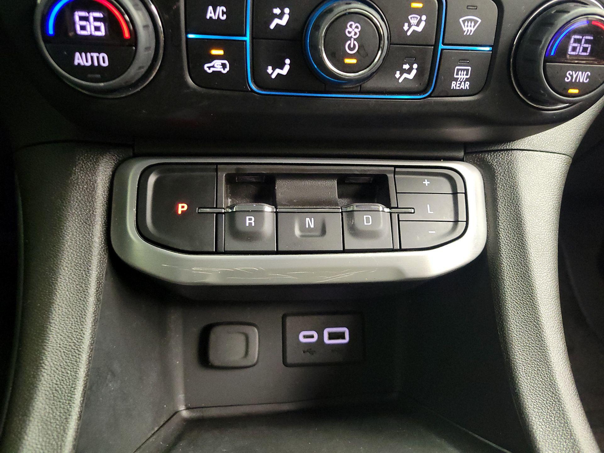 Thumbnail: 2023 GMC Acadia - 16