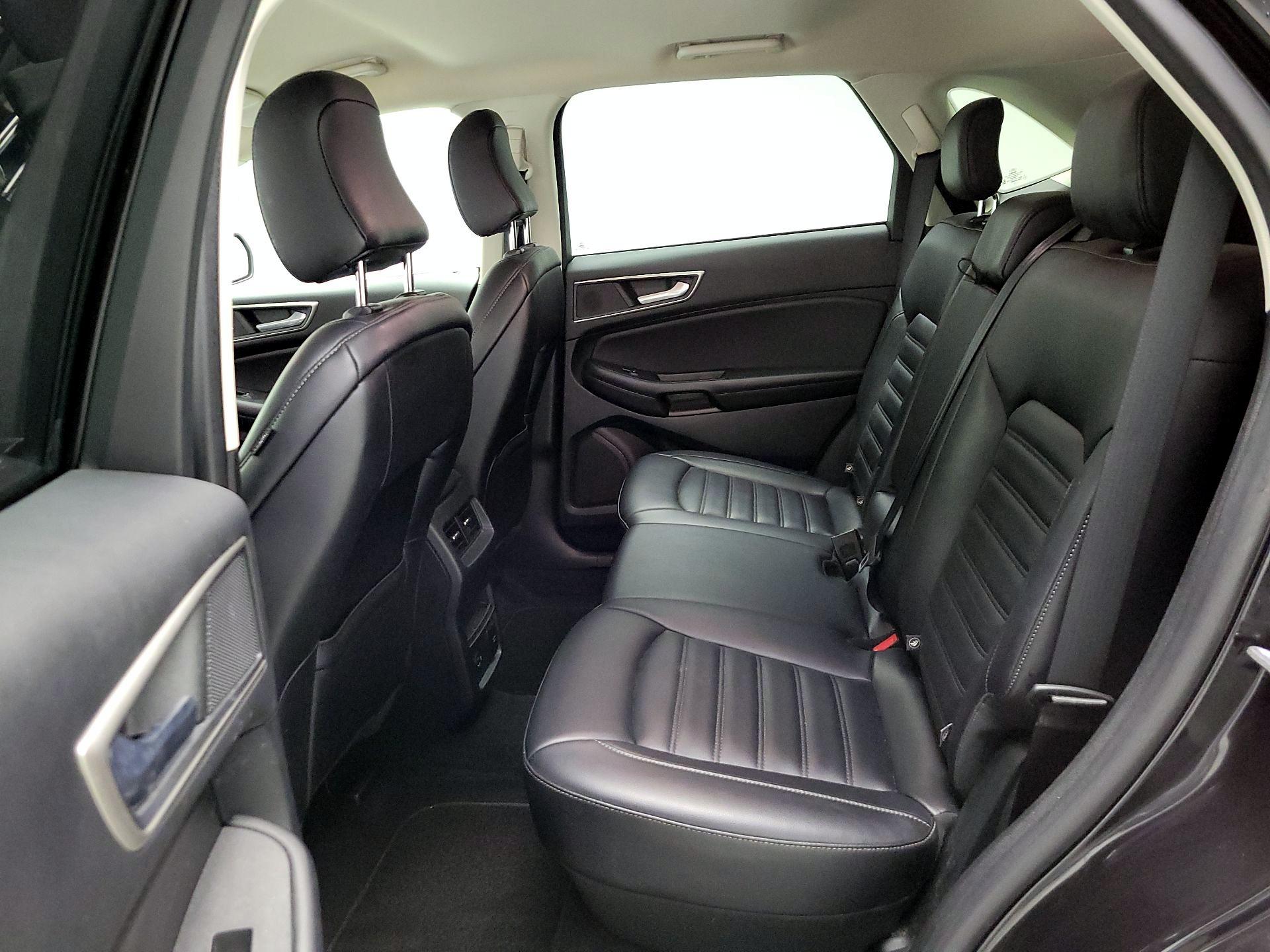 Thumbnail: 2022 Ford Edge - 19
