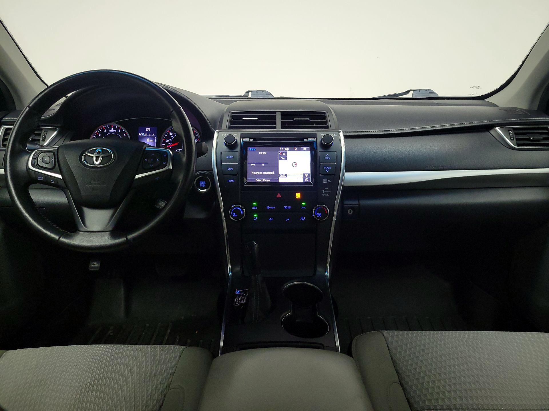 Thumbnail: 2015 Toyota Camry - 9