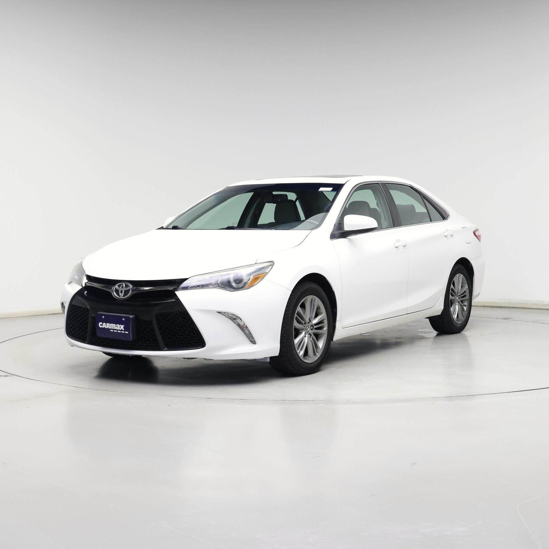 Thumbnail: 2015 Toyota Camry - 4