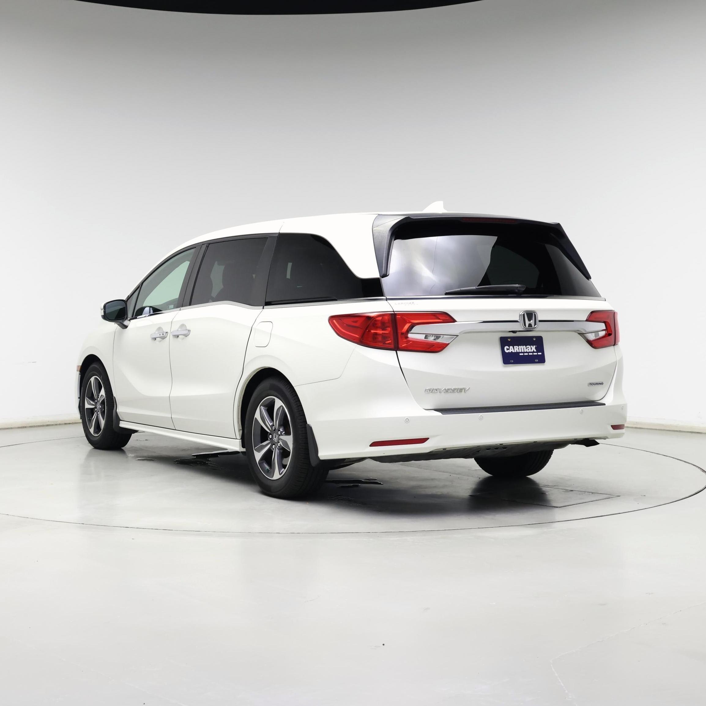 Thumbnail: 2018 Honda Odyssey - 2