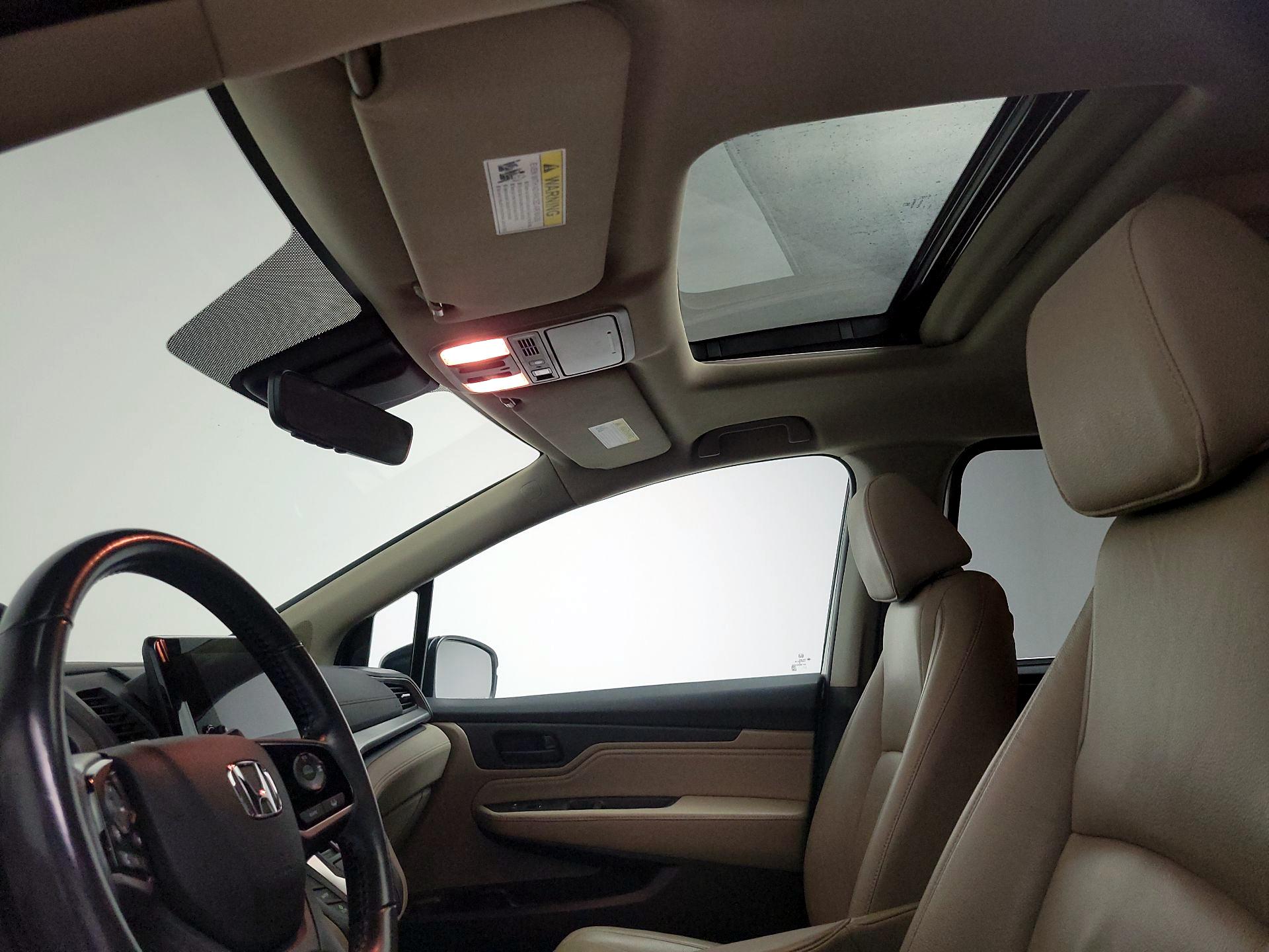 Thumbnail: 2018 Honda Odyssey - 20