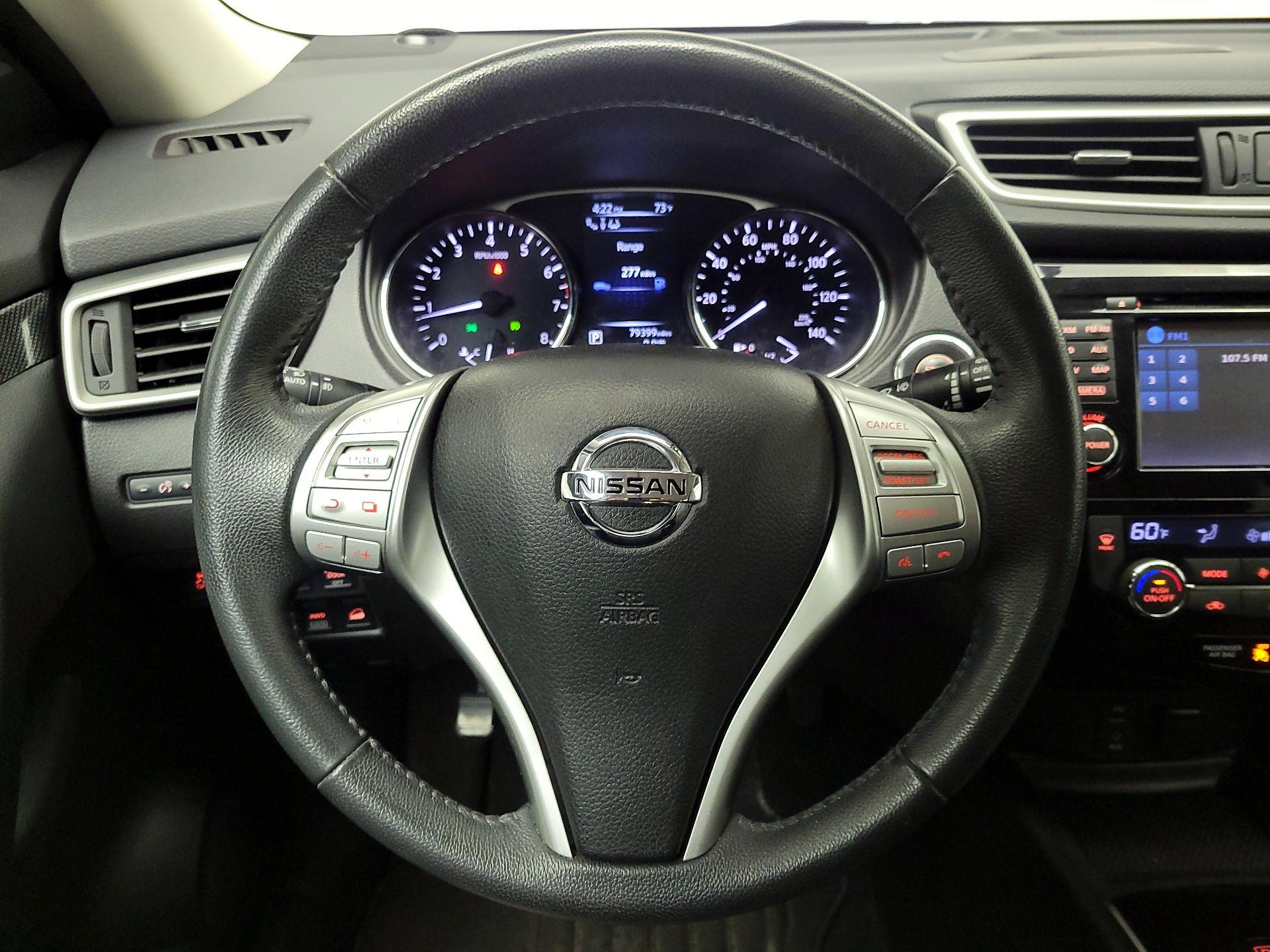 Thumbnail: 2015 Nissan Rogue - 10