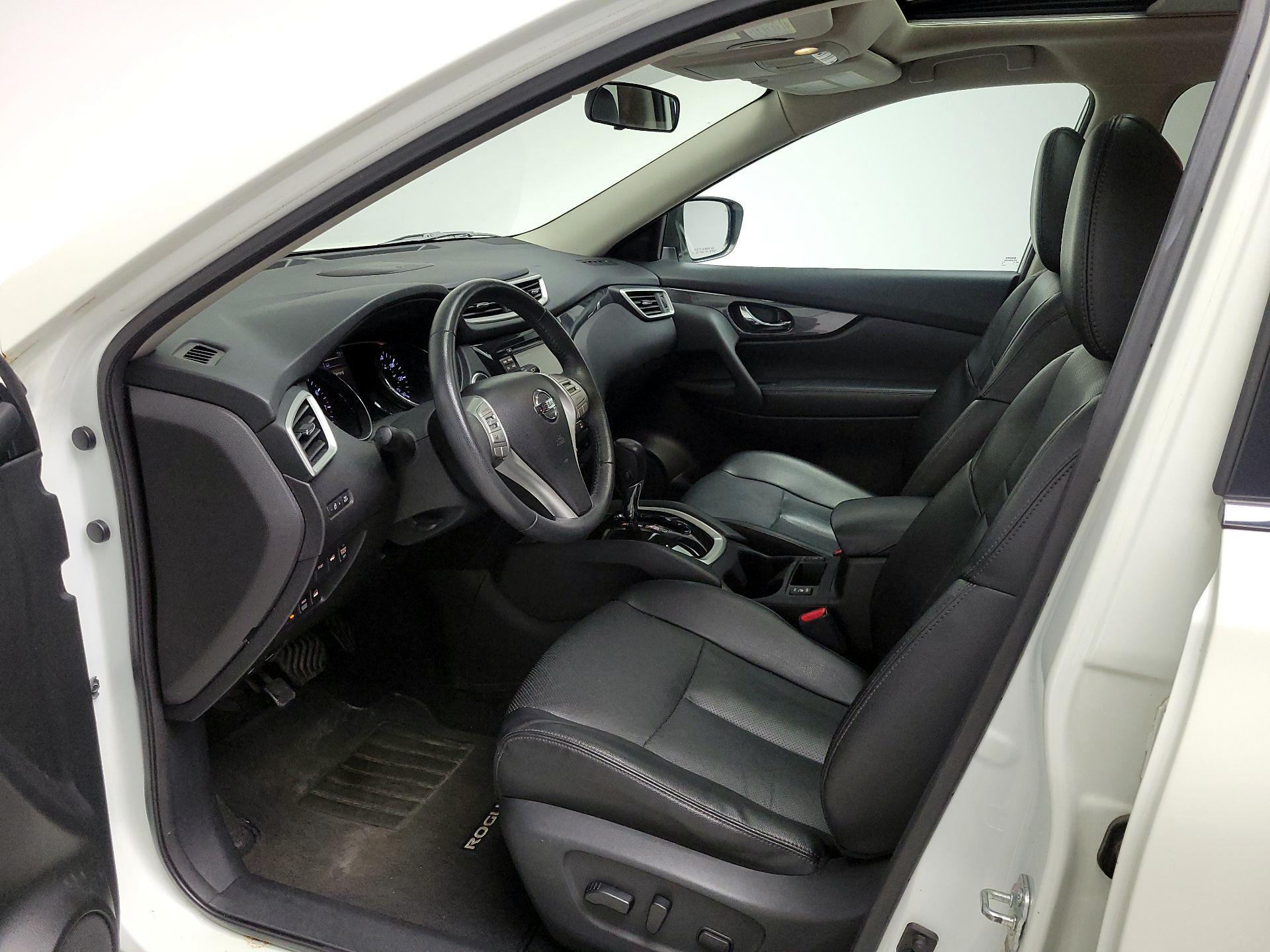 Thumbnail: 2015 Nissan Rogue - 11