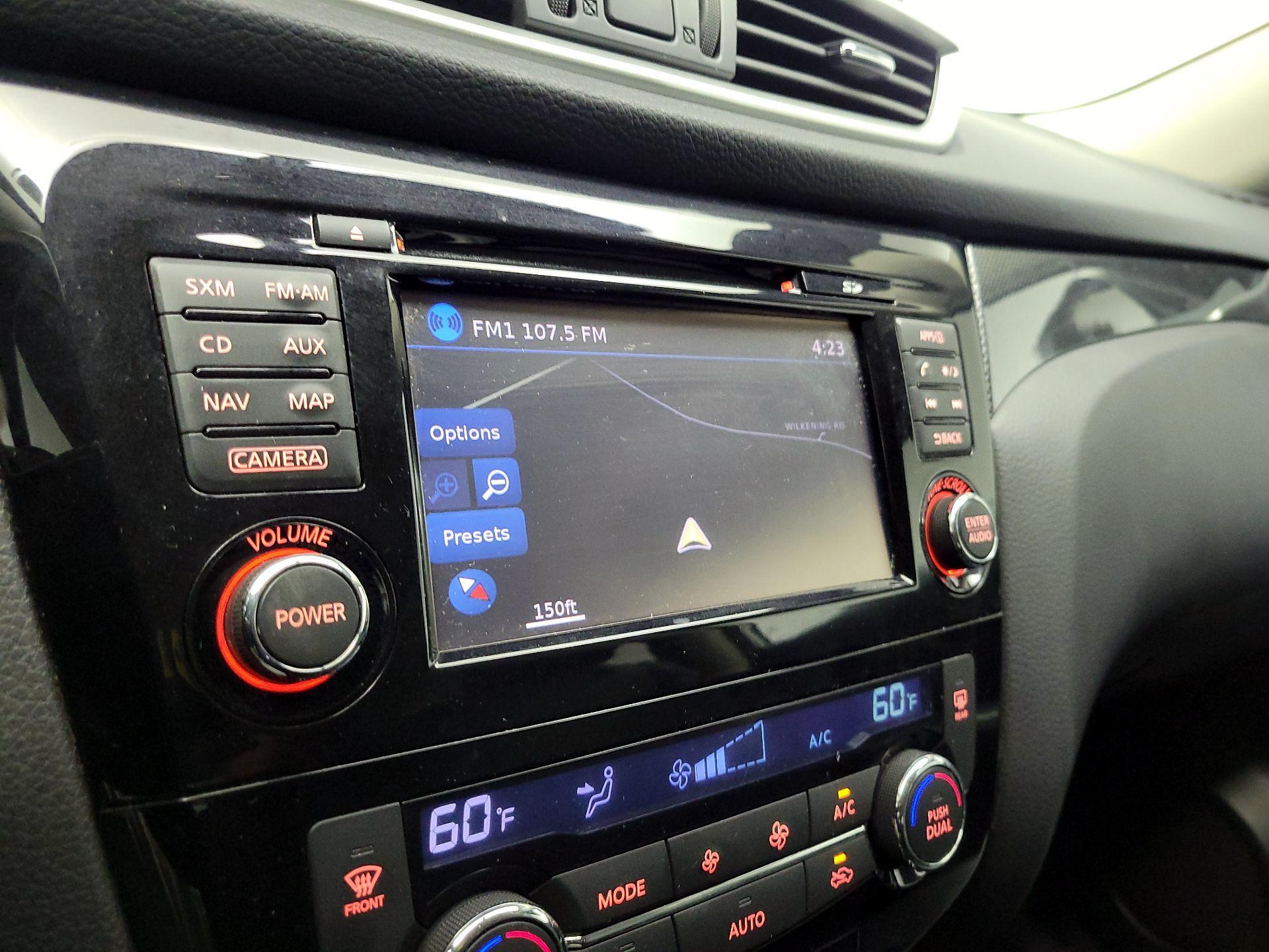 Thumbnail: 2015 Nissan Rogue - 14