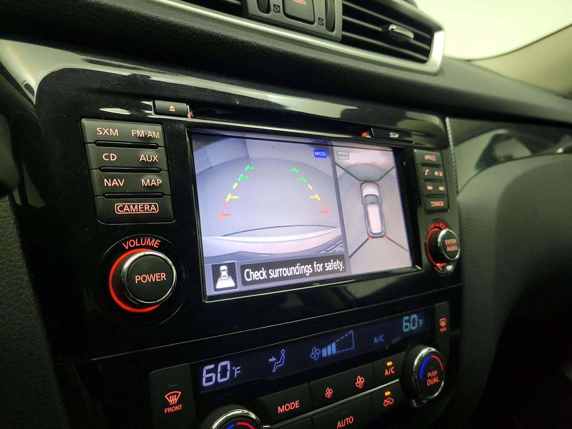 Thumbnail: 2015 Nissan Rogue - 15