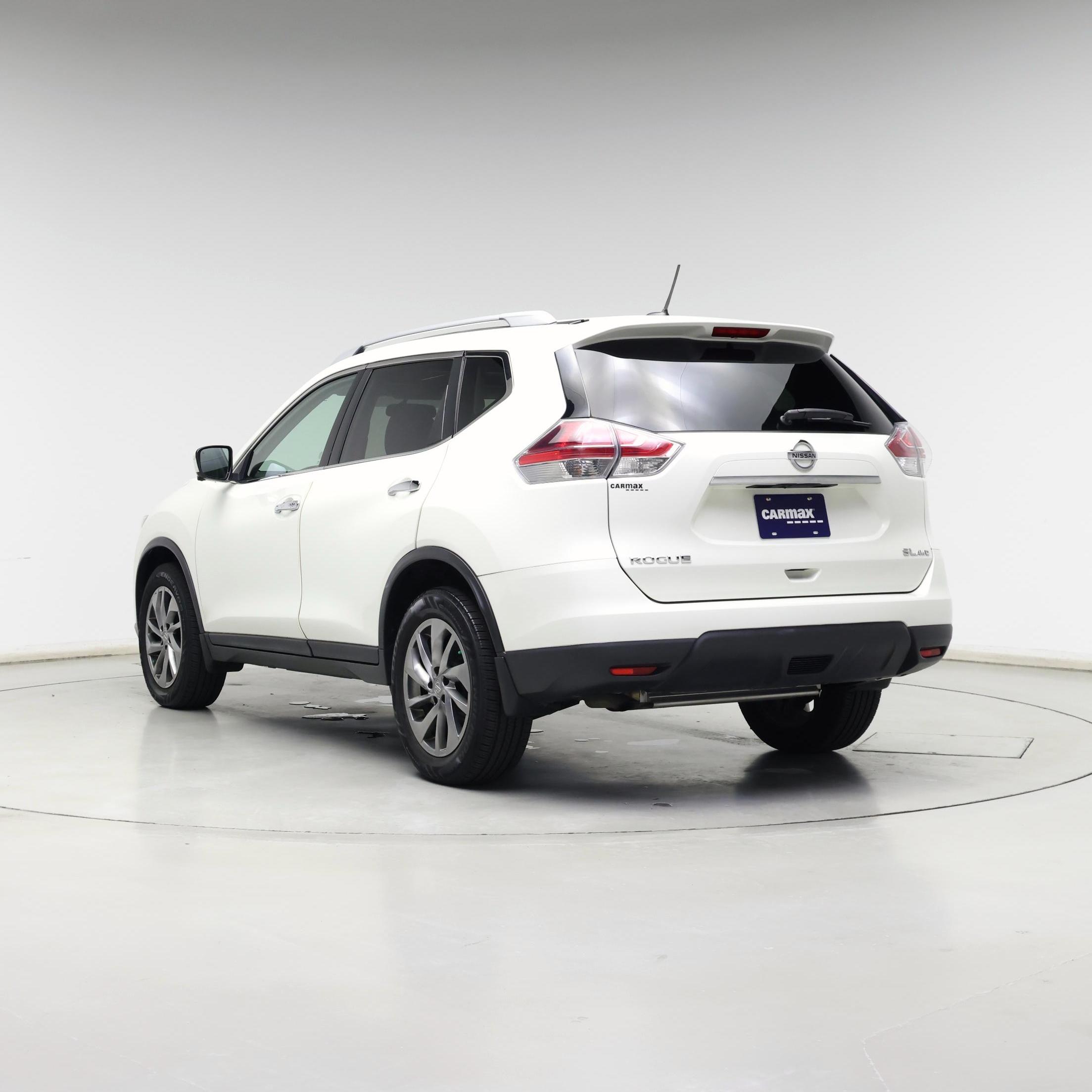 Thumbnail: 2015 Nissan Rogue - 2