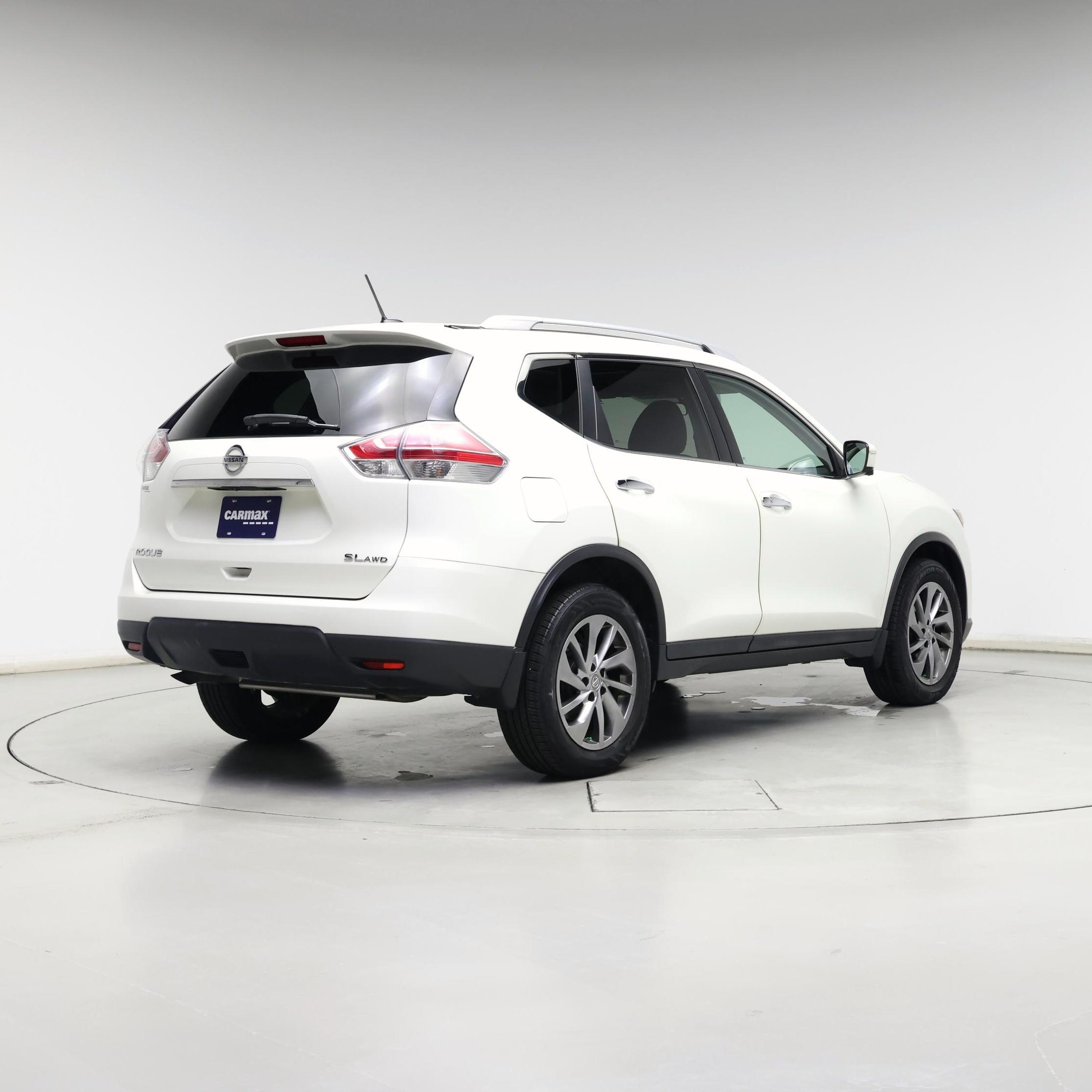 Thumbnail: 2015 Nissan Rogue - 8