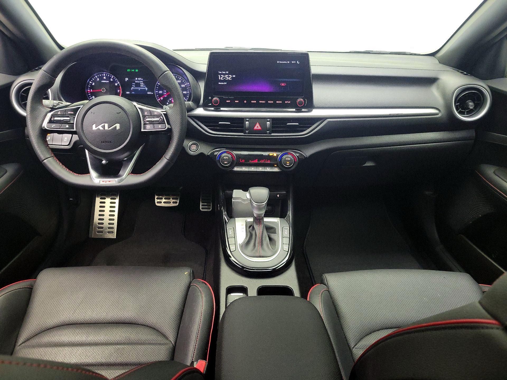 Thumbnail: 2023 Kia Forte - 9