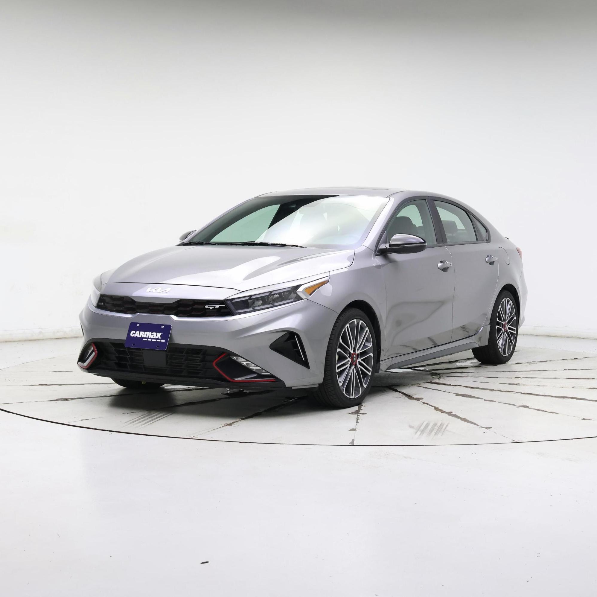 Thumbnail: 2023 Kia Forte - 4