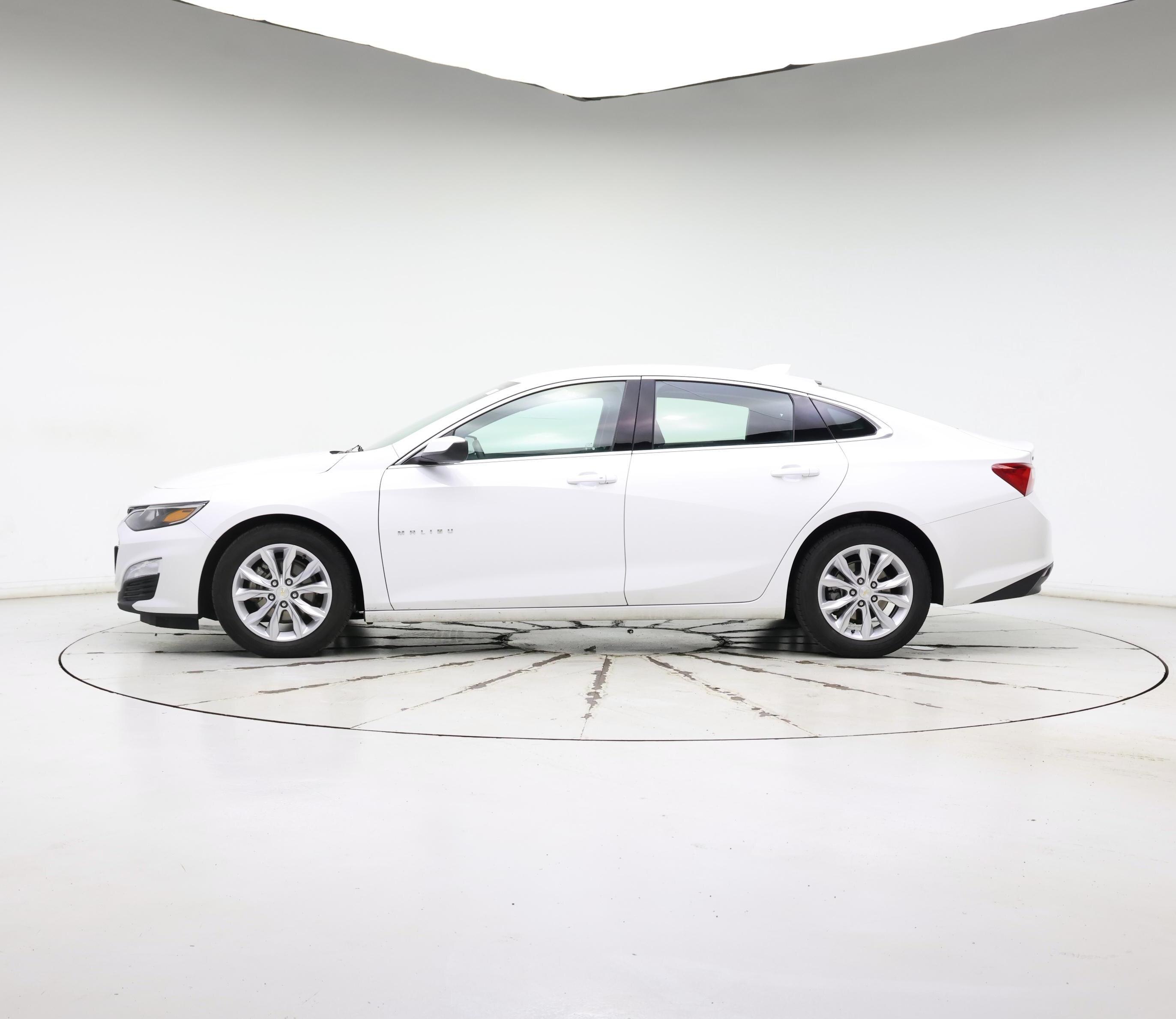 Thumbnail: 2023 Chevrolet Malibu - 3