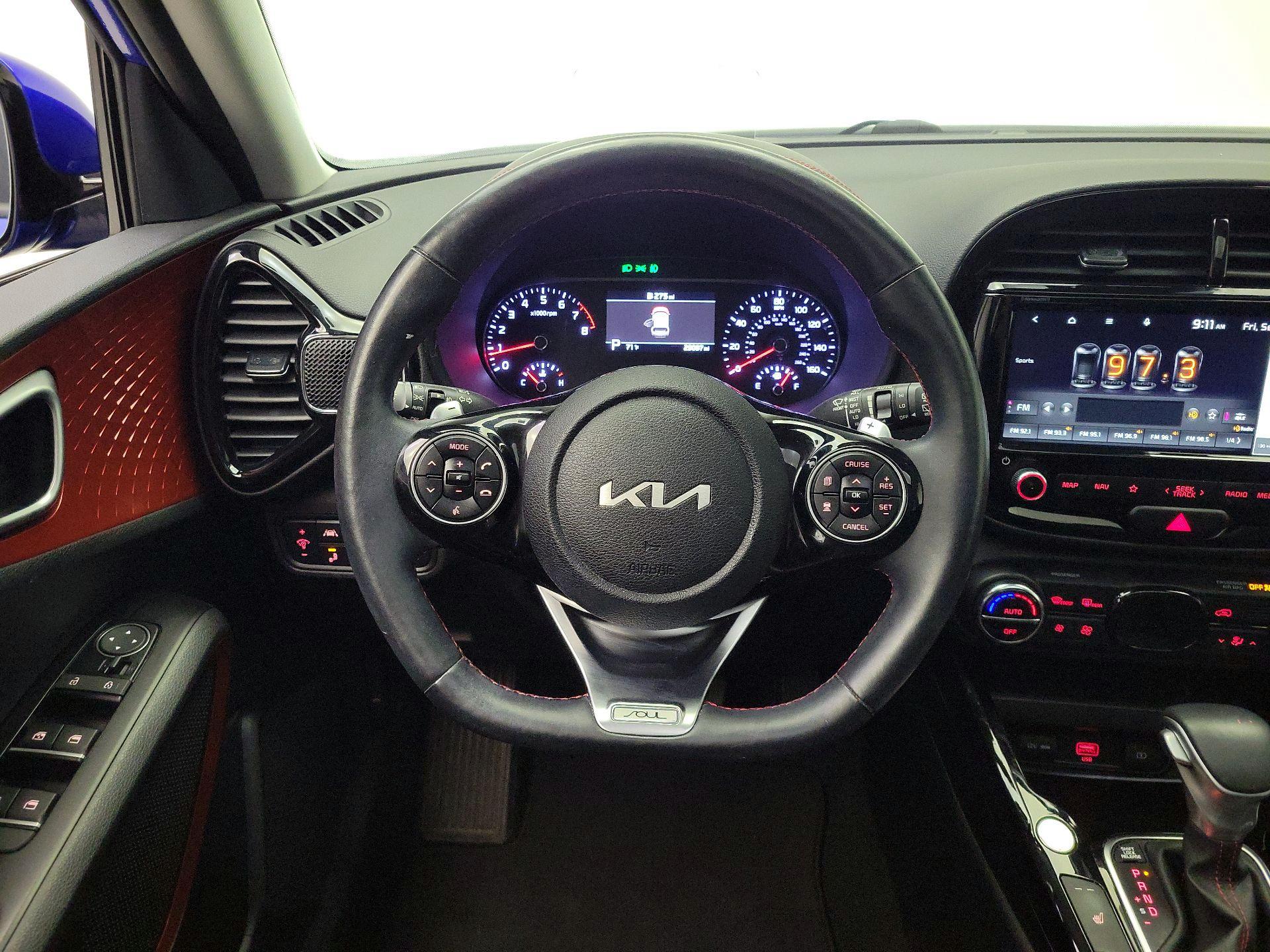 Thumbnail: 2022 Kia Soul - 10