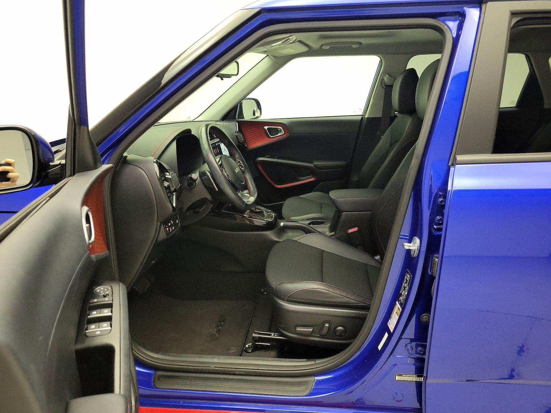 Thumbnail: 2022 Kia Soul - 11