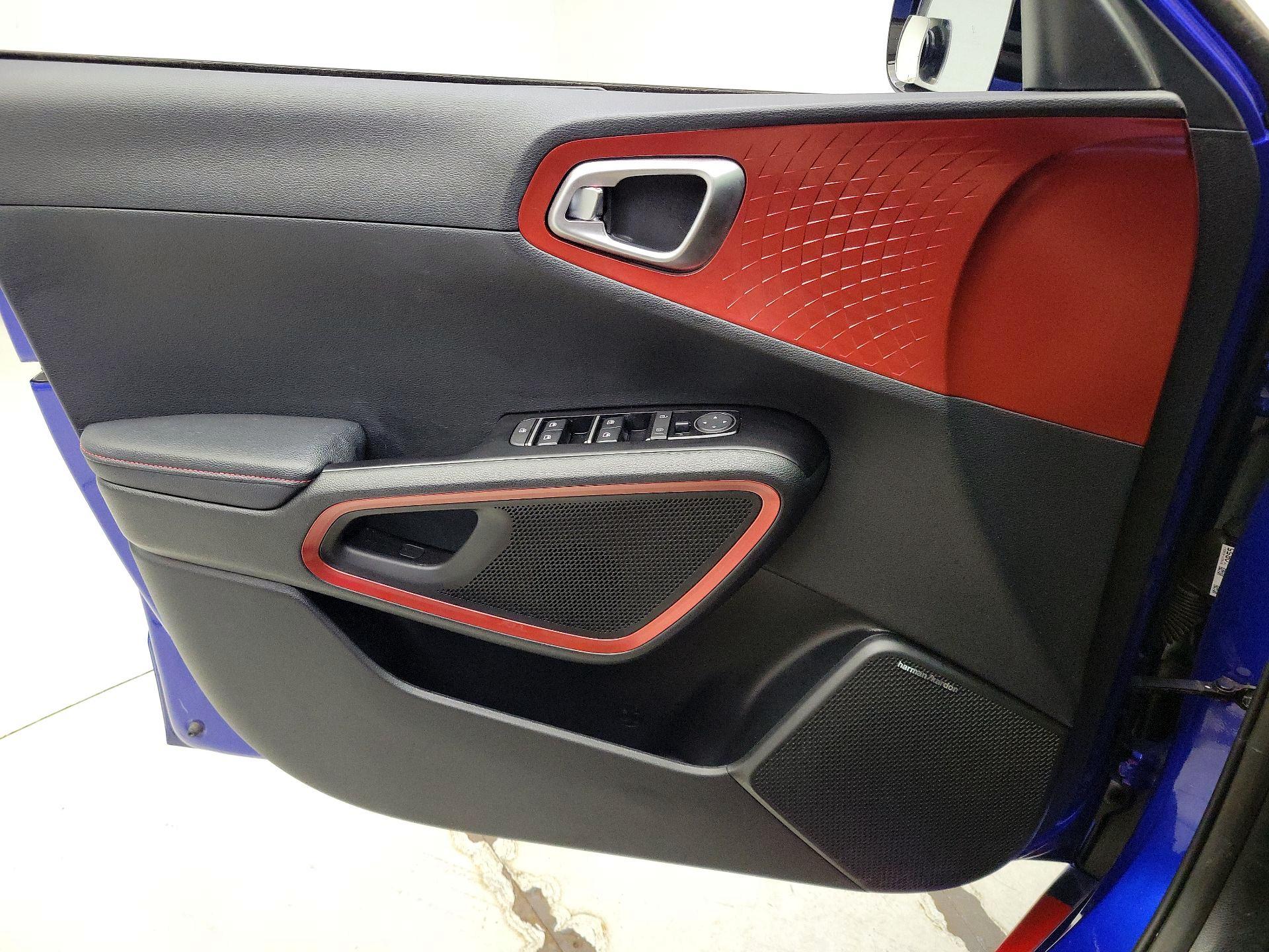 Thumbnail: 2022 Kia Soul - 12