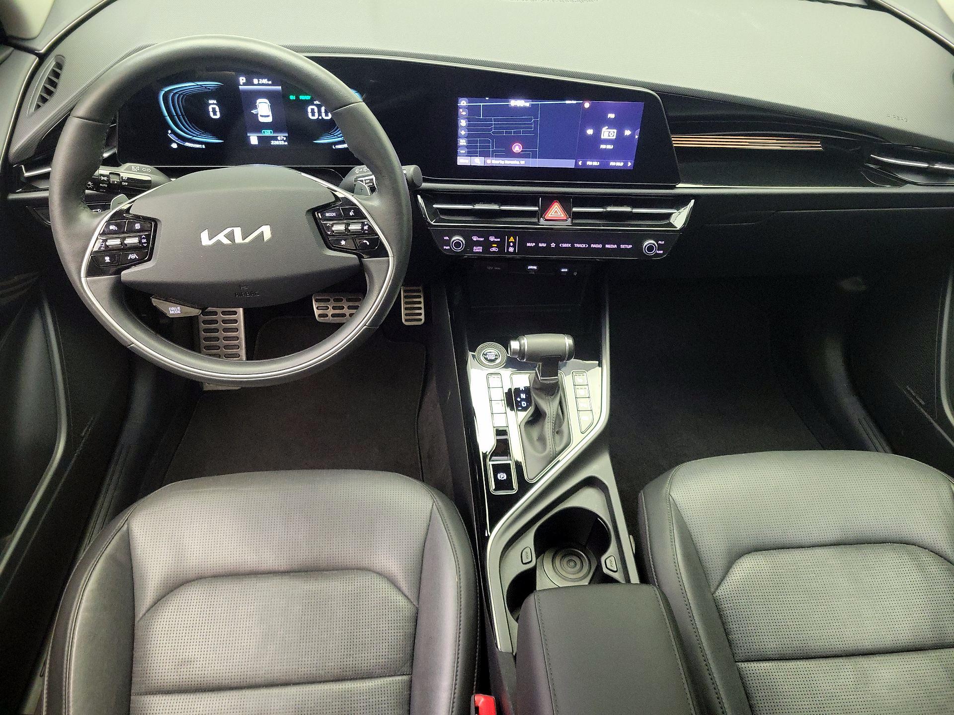 Thumbnail: 2023 Kia Niro - 9