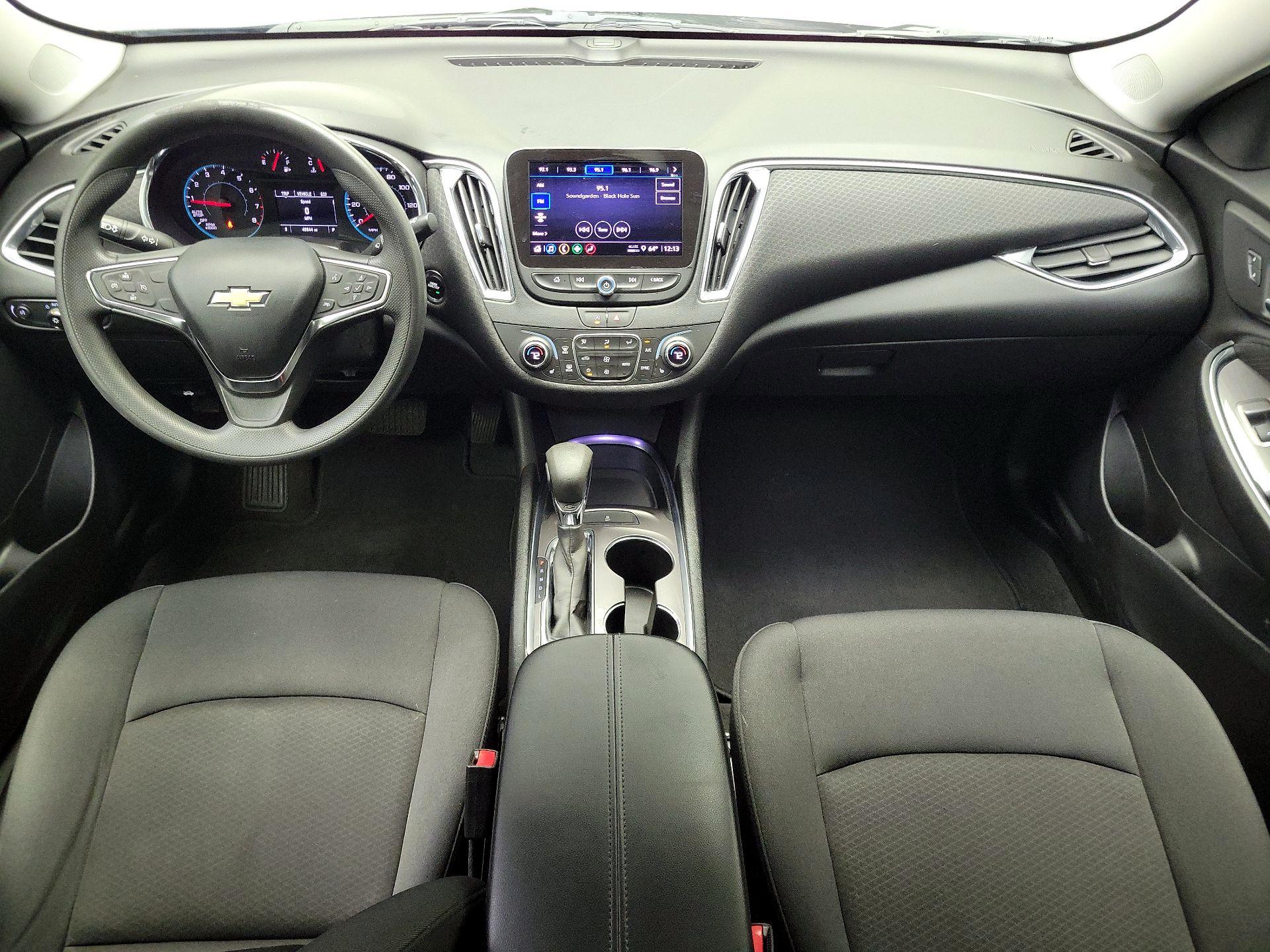 Thumbnail: 2021 Chevrolet Malibu - 9