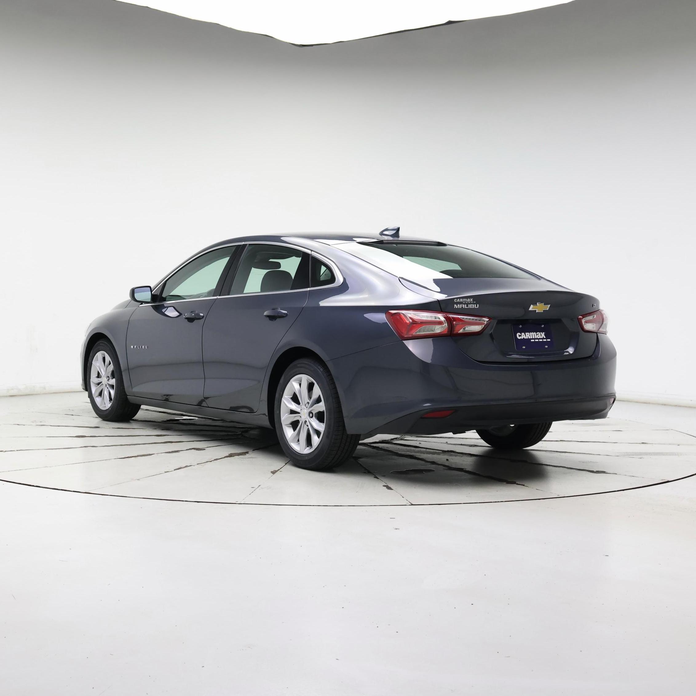 Thumbnail: 2021 Chevrolet Malibu - 2