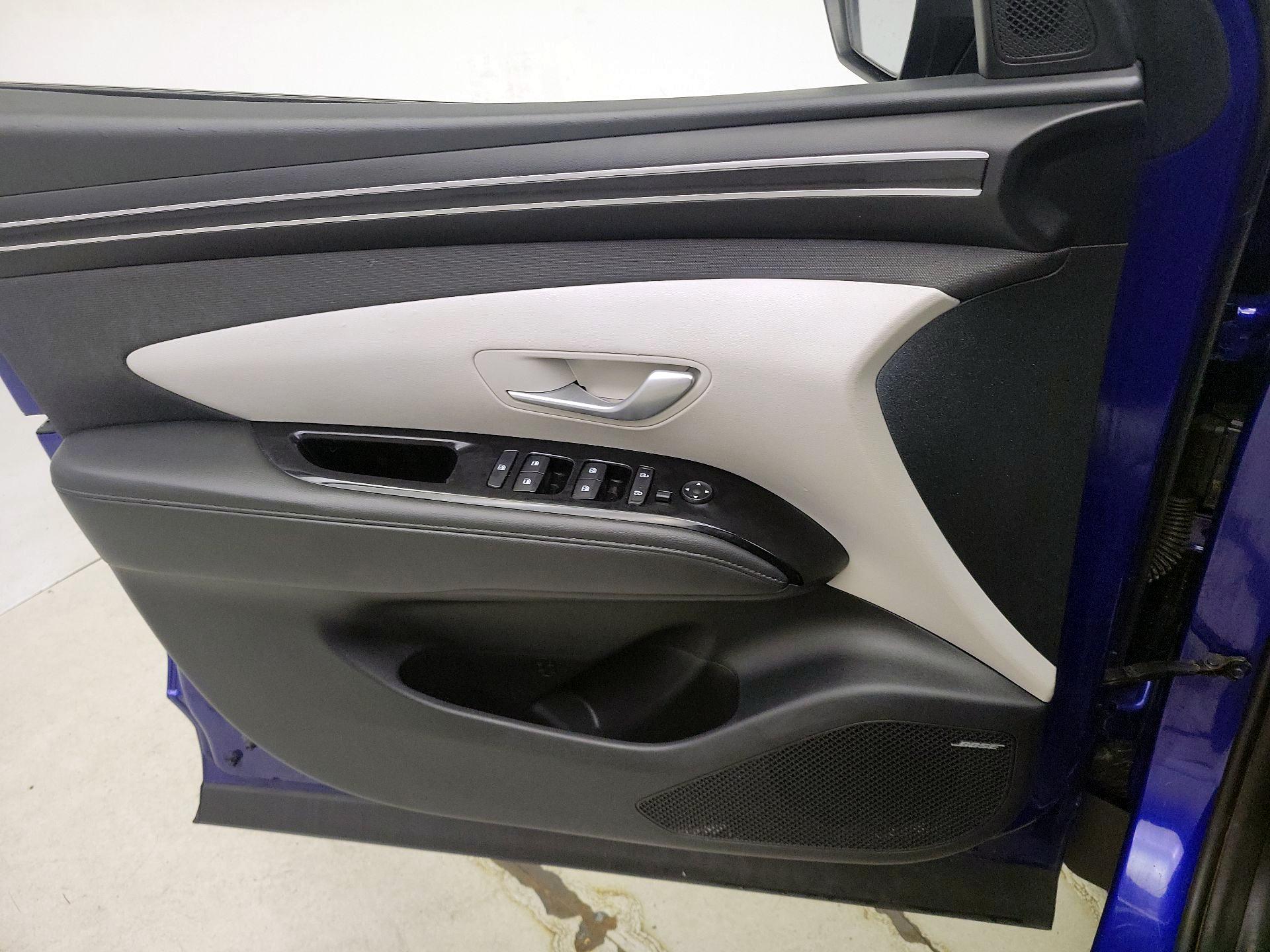 Thumbnail: 2022 Hyundai Tucson - 12