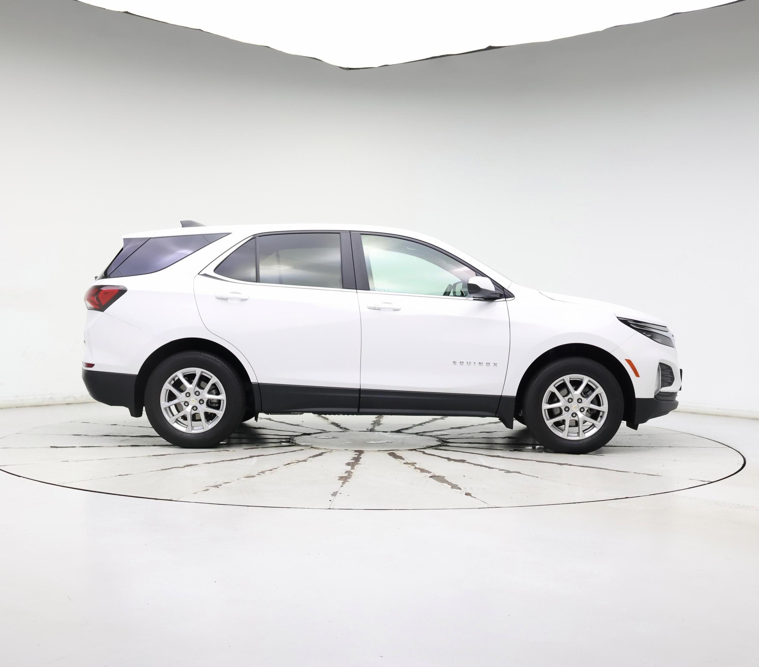 Thumbnail: 2023 Chevrolet Equinox - 7