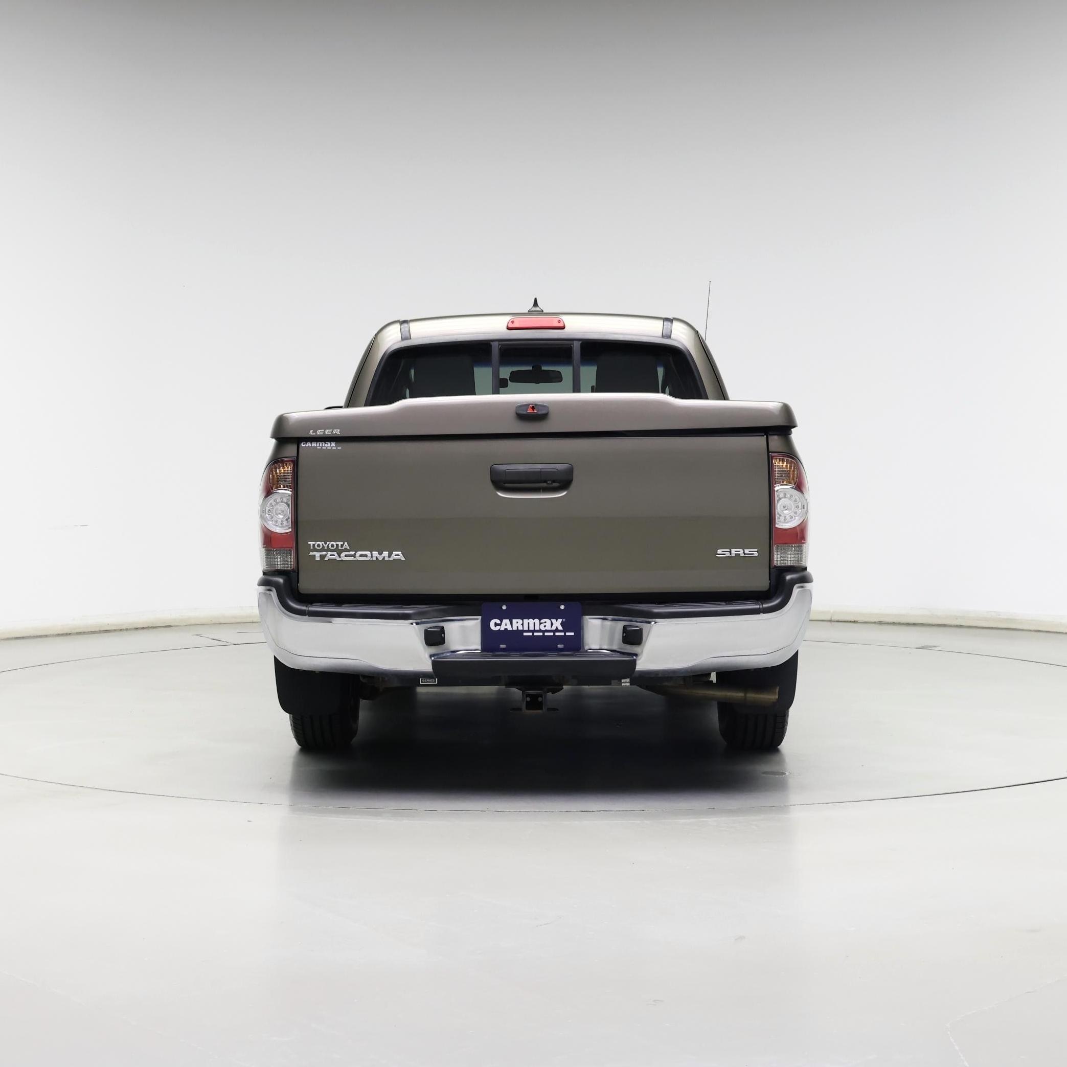 Thumbnail: 2015 Toyota Tacoma - 6