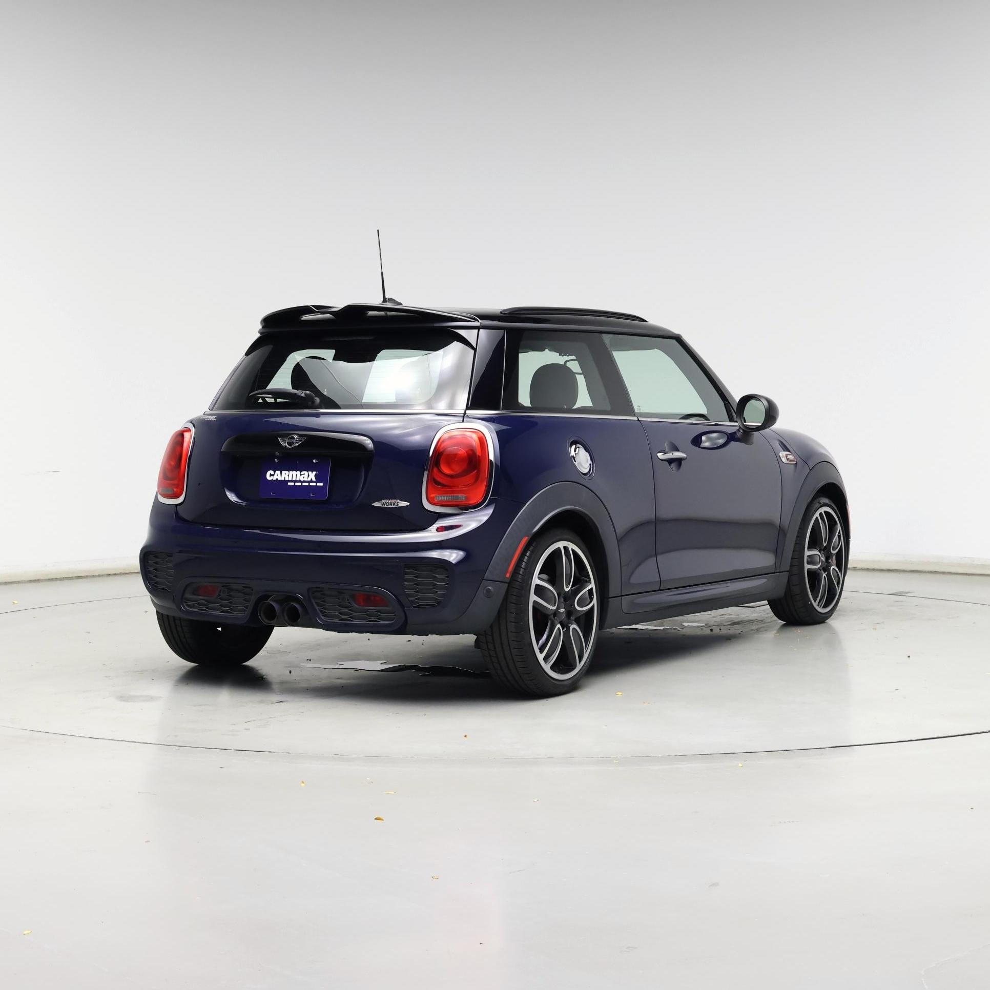 Thumbnail: 2017 MINI Cooper Hardtop - 8