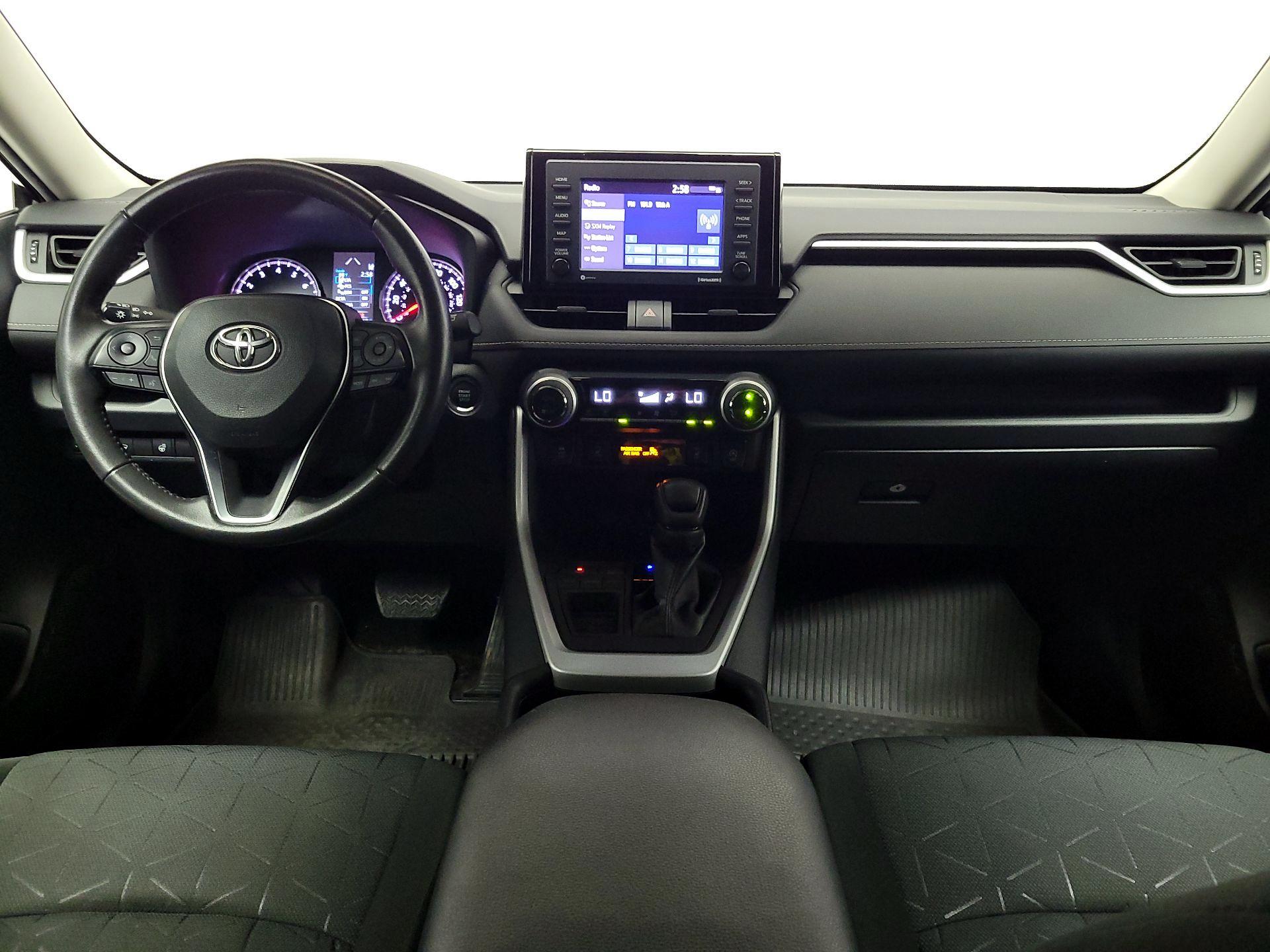 Thumbnail: 2022 Toyota RAV4 - 9