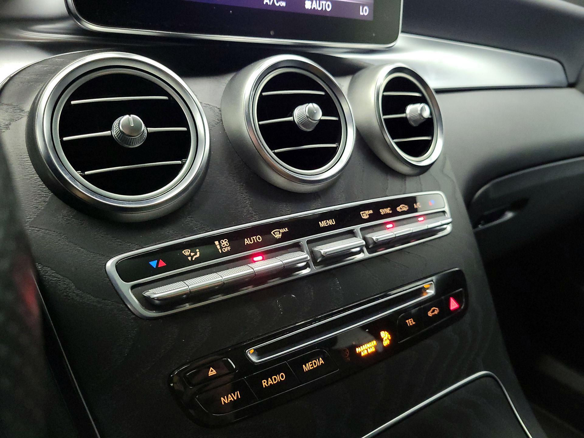 Thumbnail: 2018 Mercedes-Benz GLC - 17