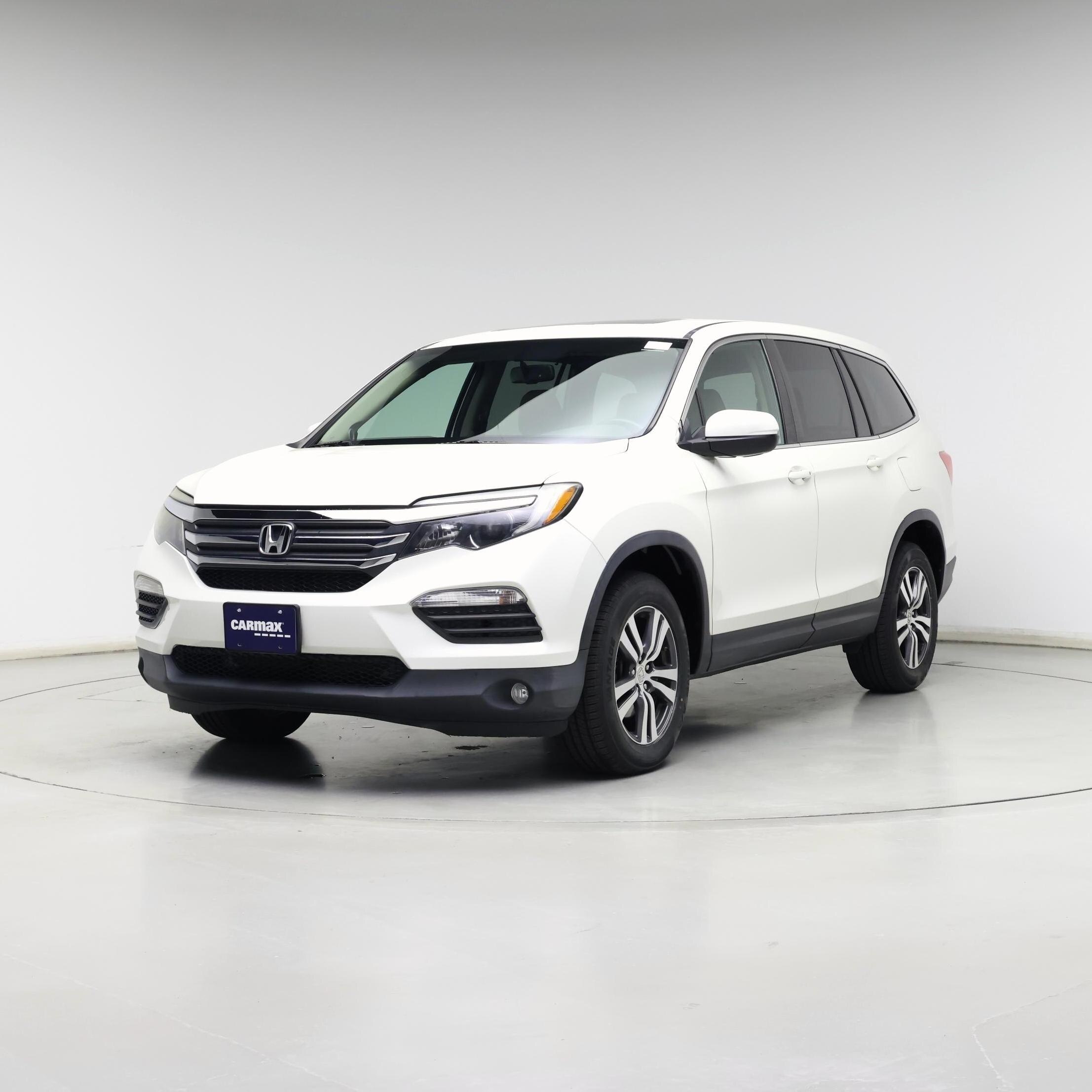 Thumbnail: 2016 Honda Pilot - 4
